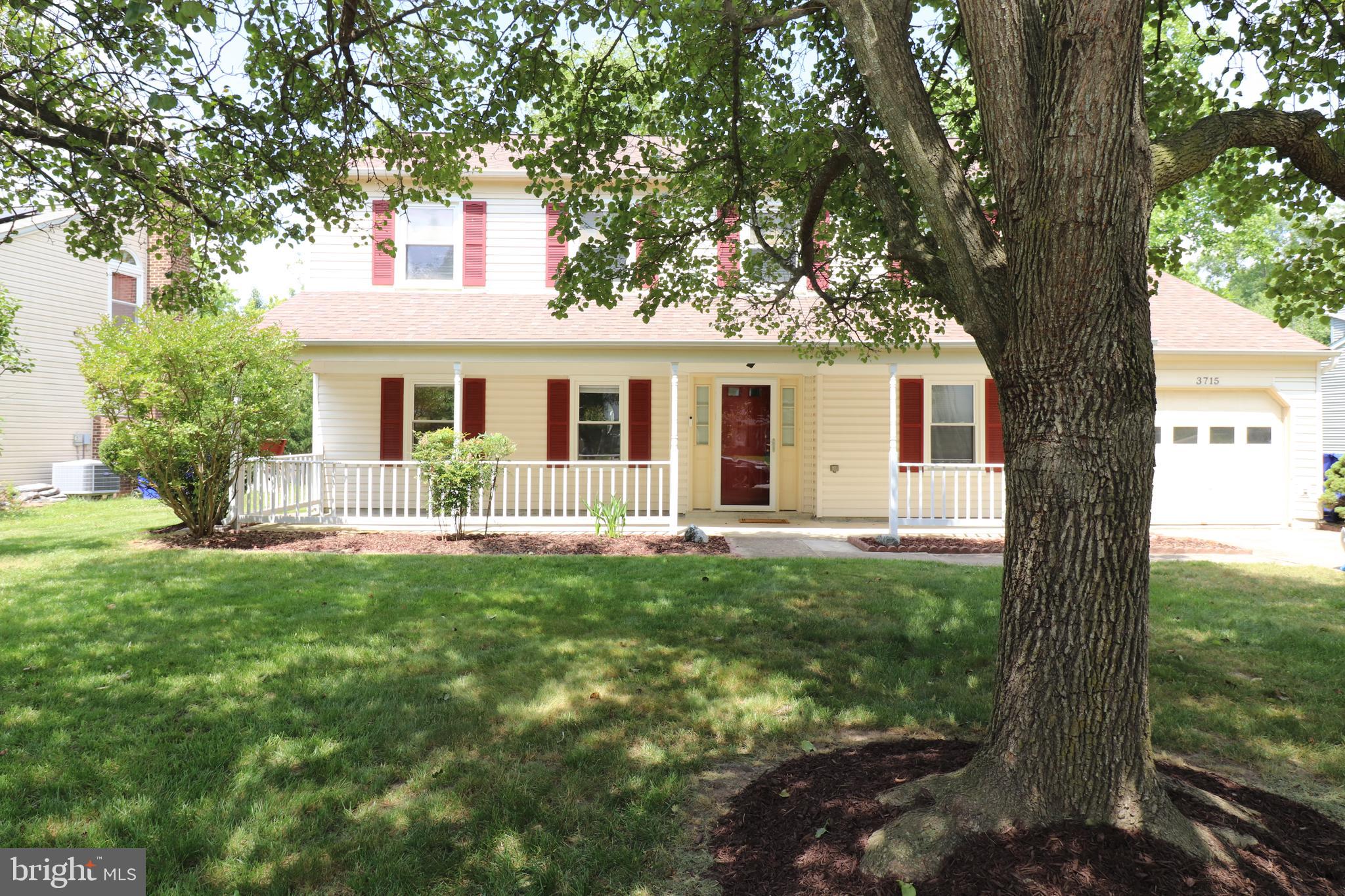 HUNTINGTON NEIGHBORHOOD - Residential