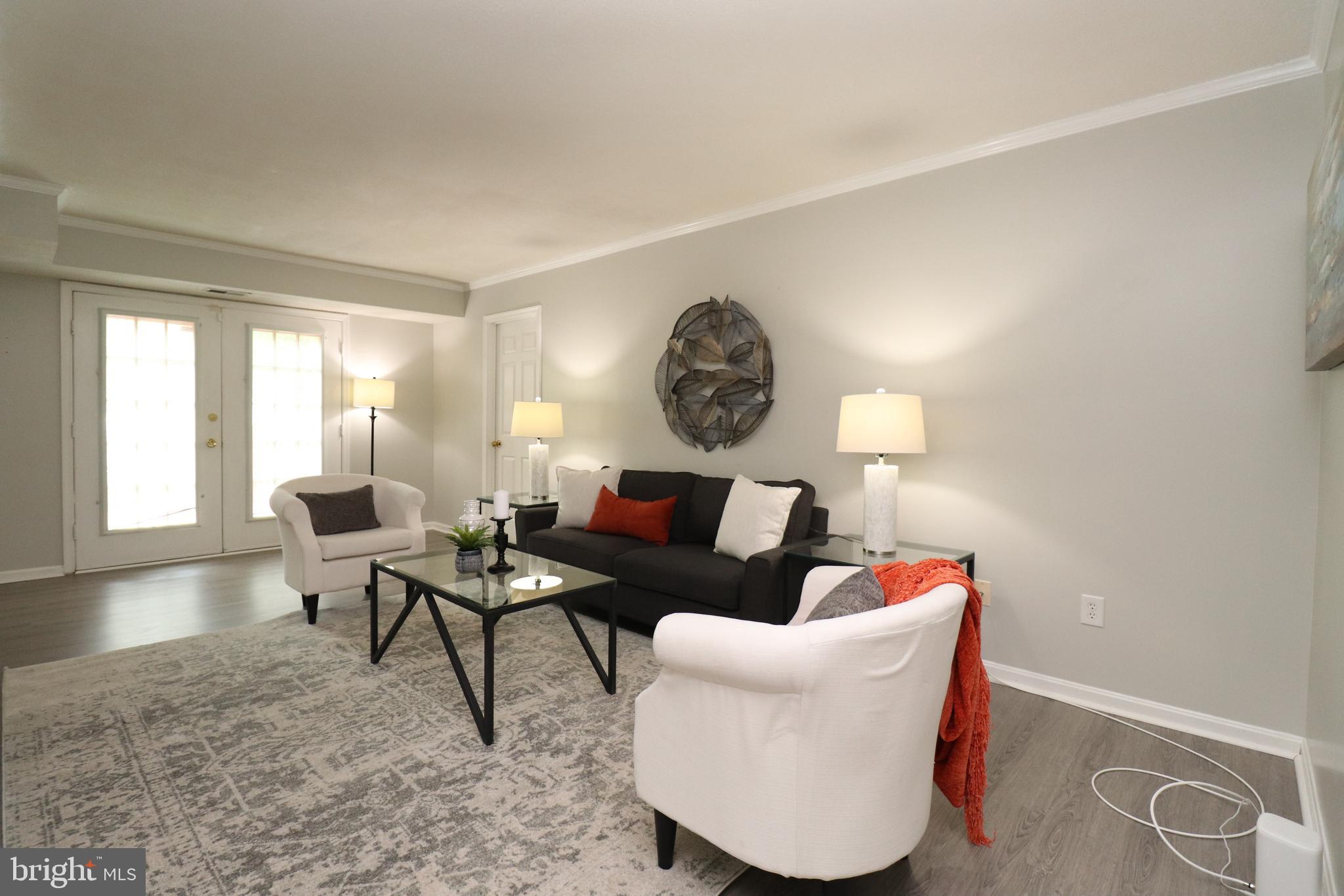 HUNTINGTON NEIGHBORHOOD - Residential