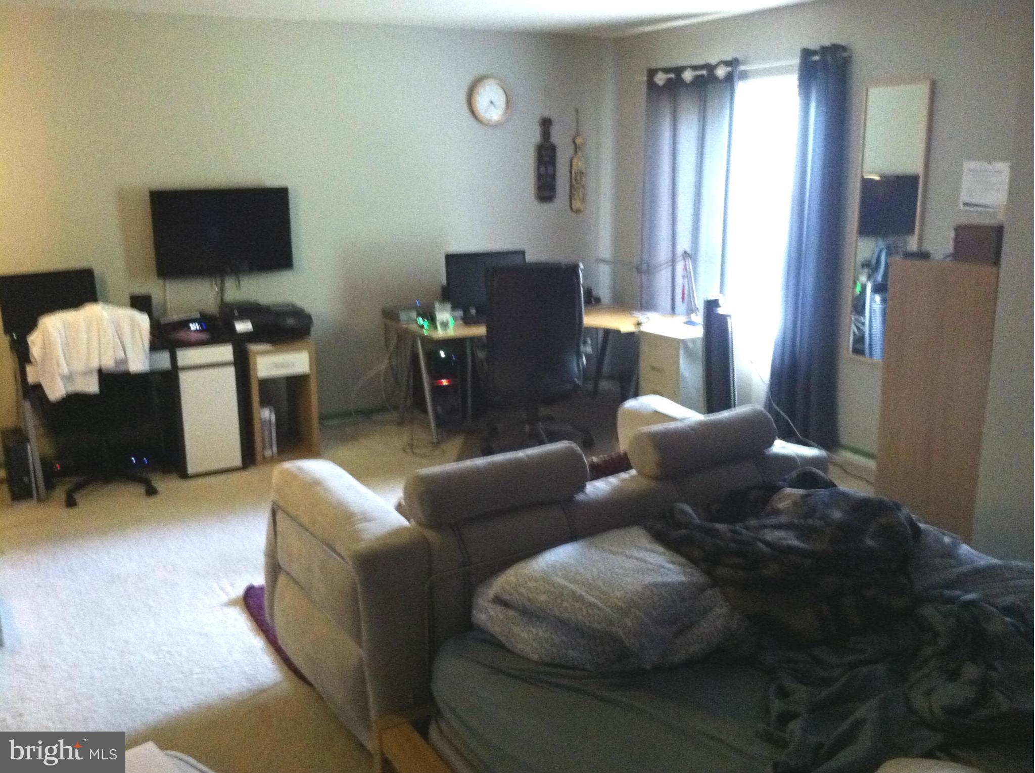 ESSEX PLACE - Residential