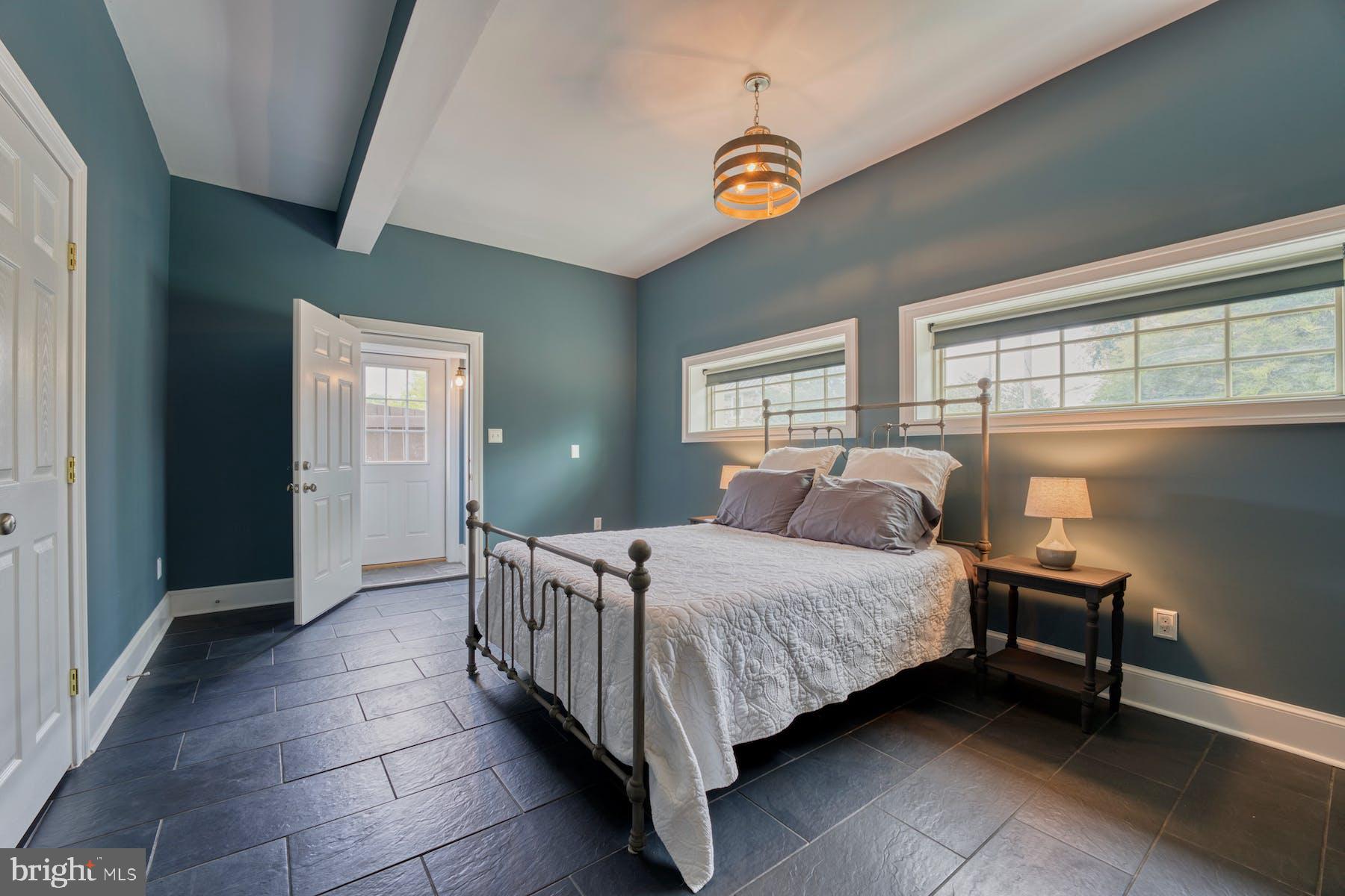 BLOOMFIELD - Residential