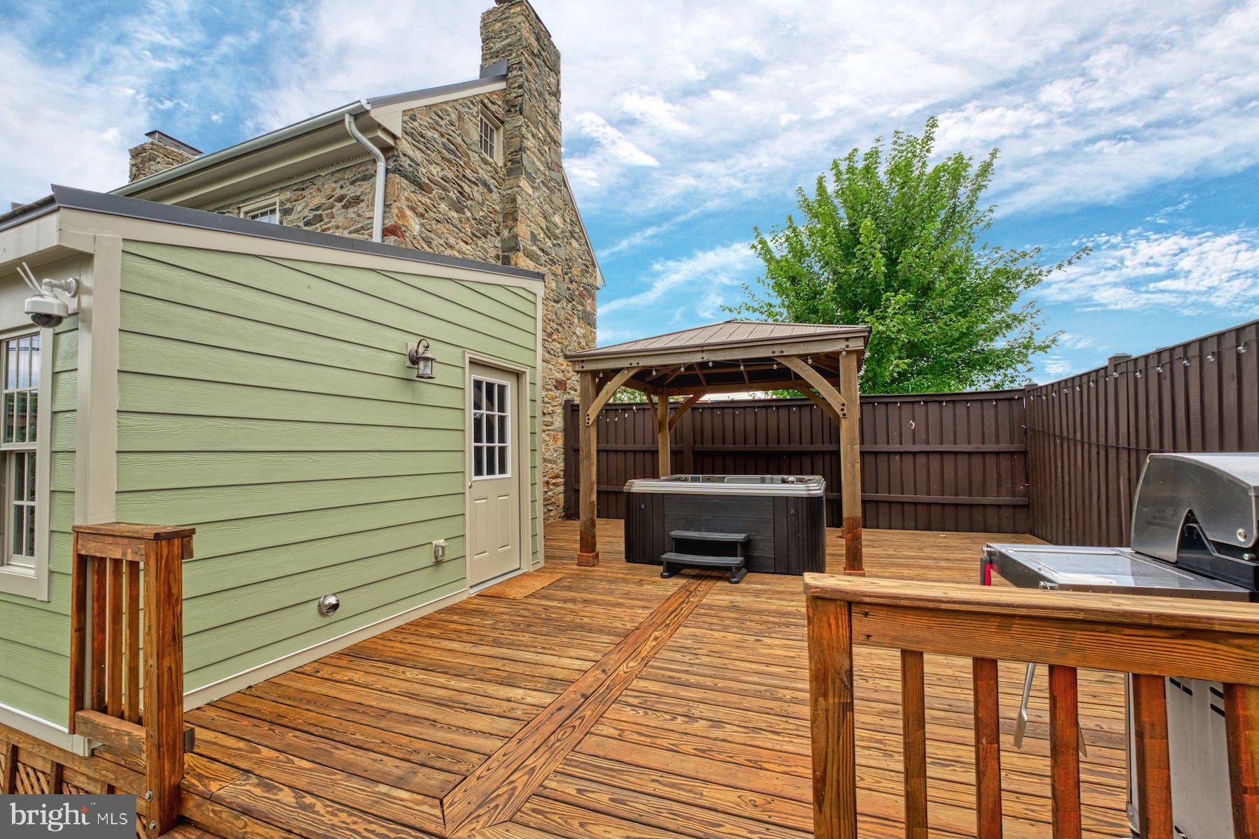 BLOOMFIELD - Residential