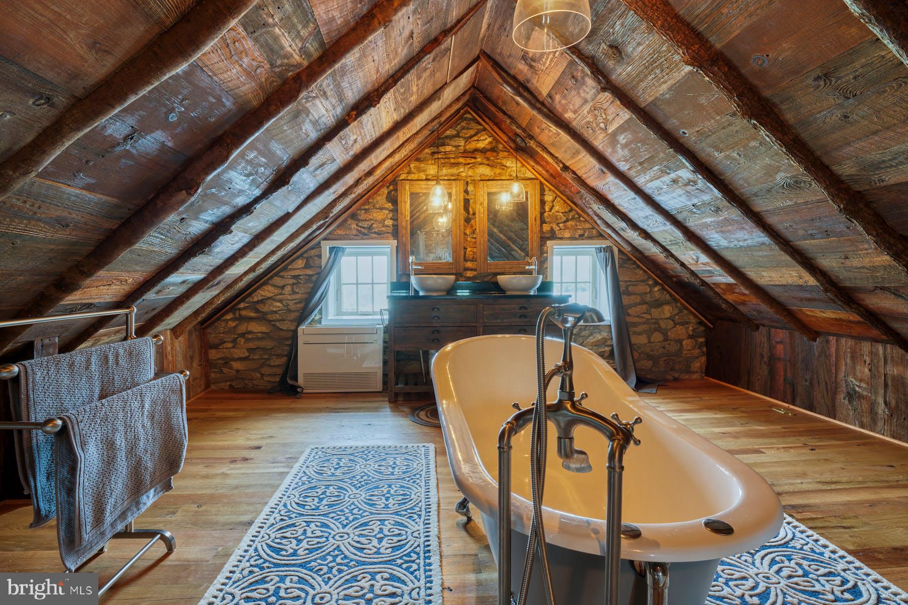 BLOOMFIELD - Residential