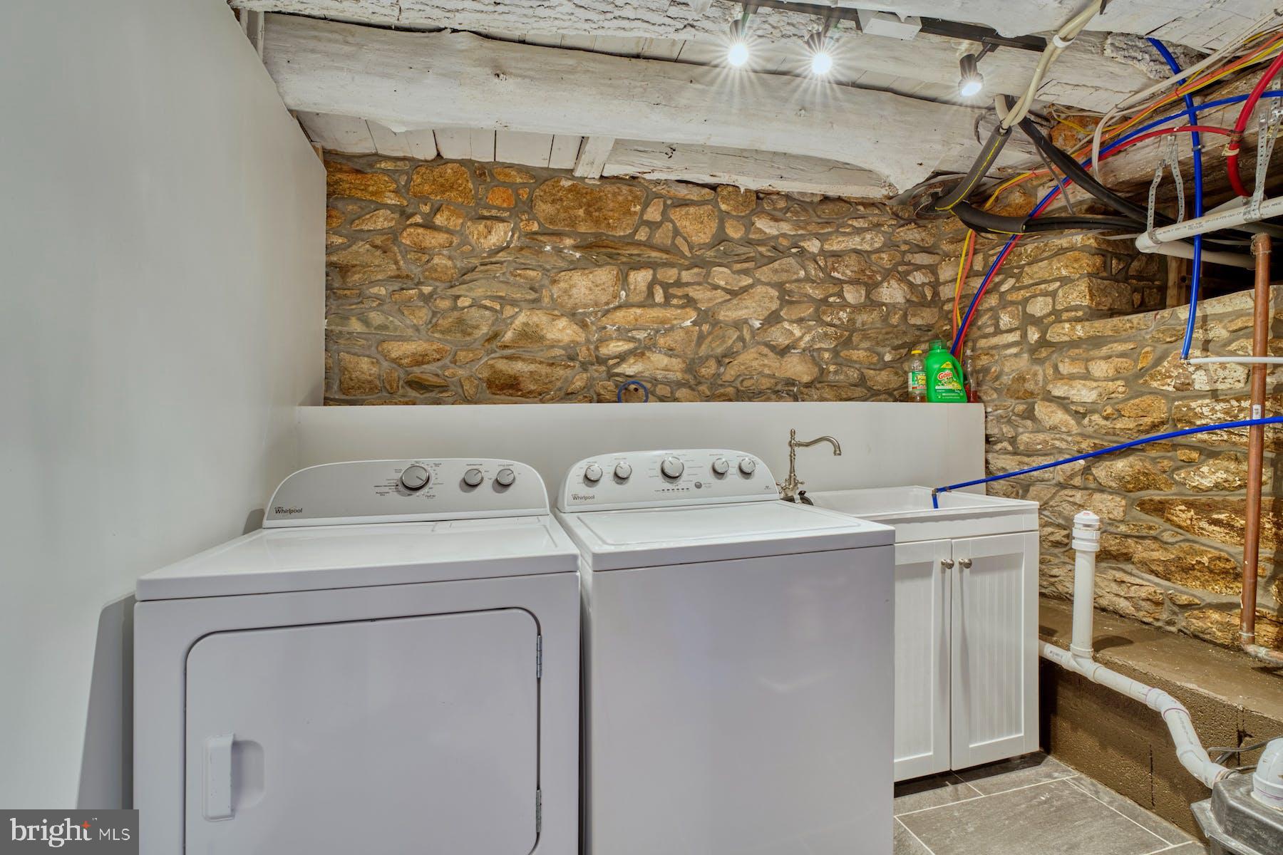 BLOOMFIELD - Residential