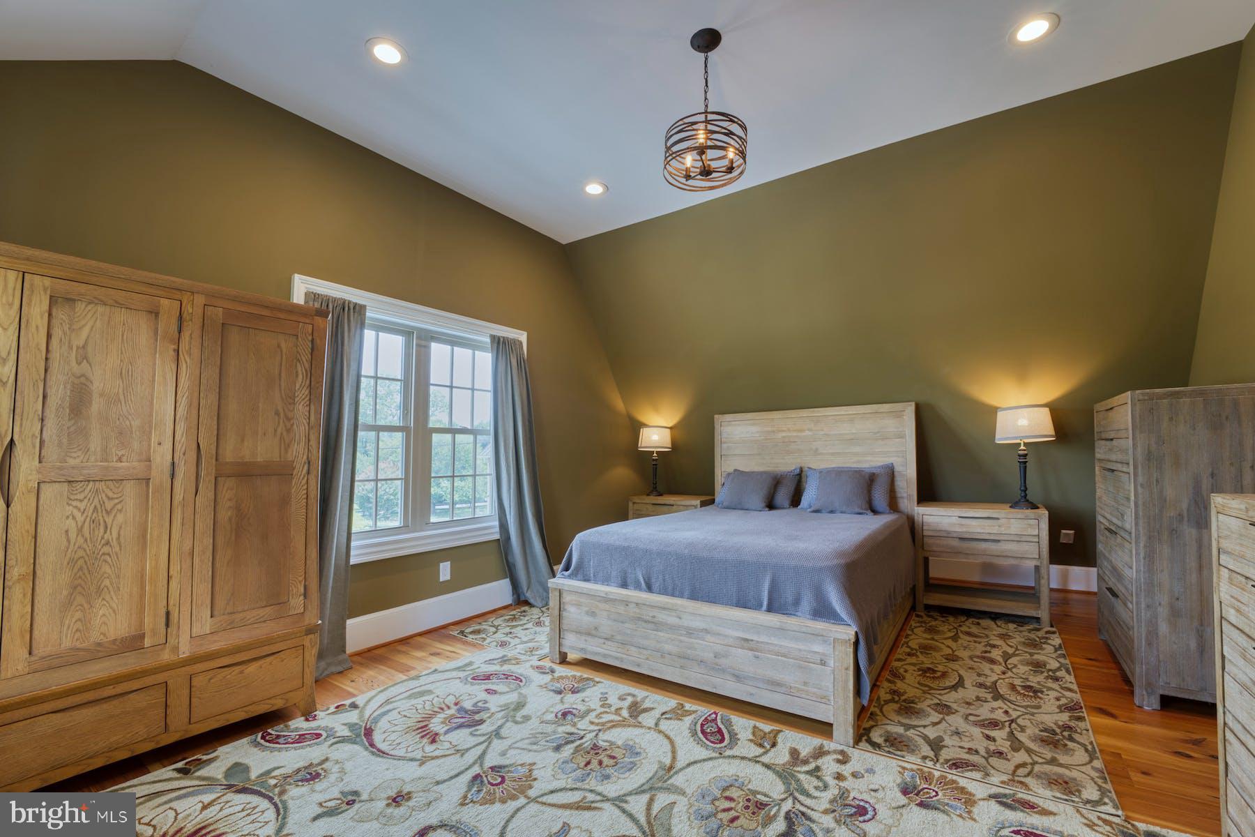 BLOOMFIELD - Residential