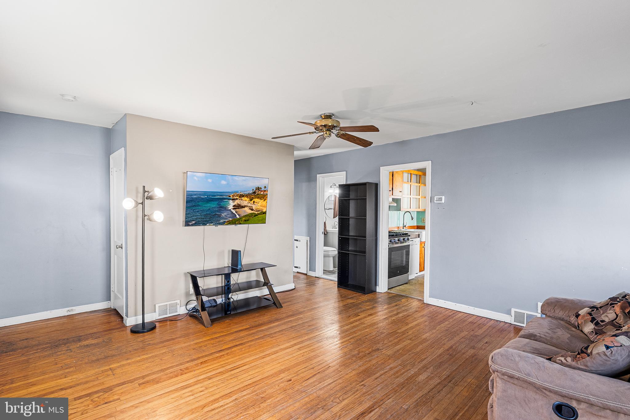 139 HENDERSON AVENUE