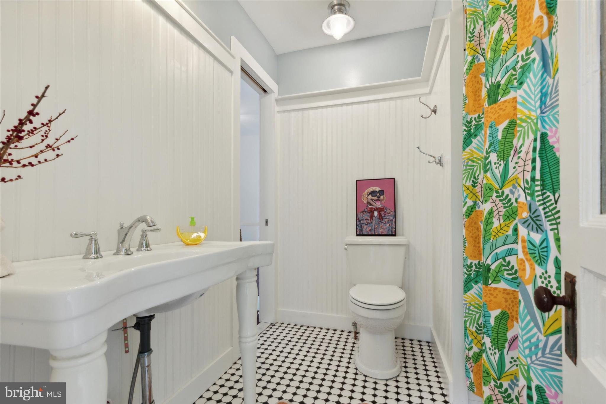 GLADWYNE - Residential