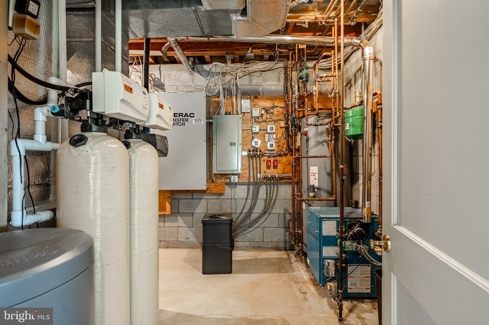 BRANDYWINE HUNT - Residential