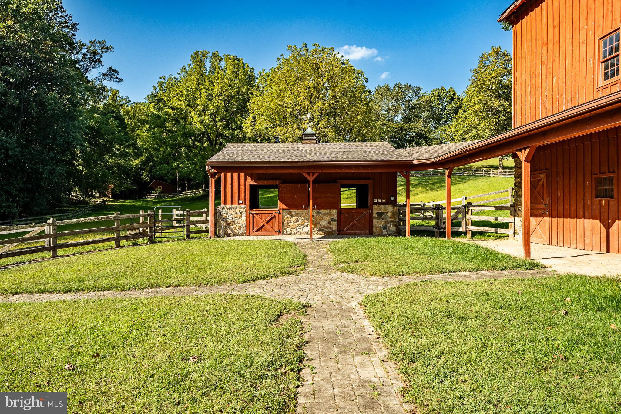 BRANDYWINE HUNT - Residential