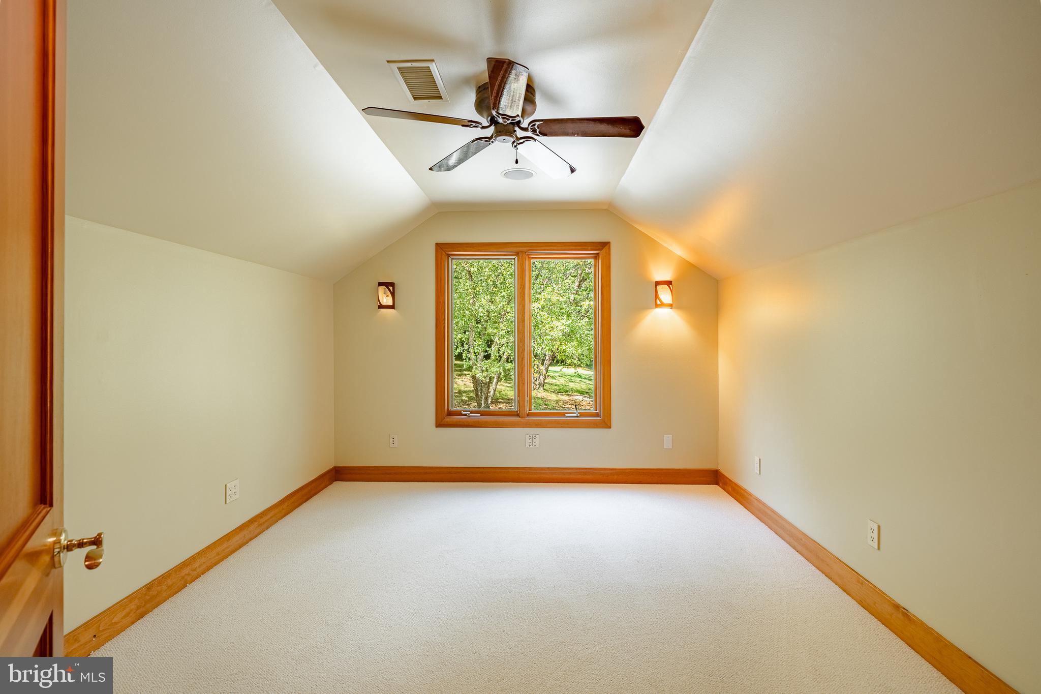 BRANDYWINE HUNT - Residential