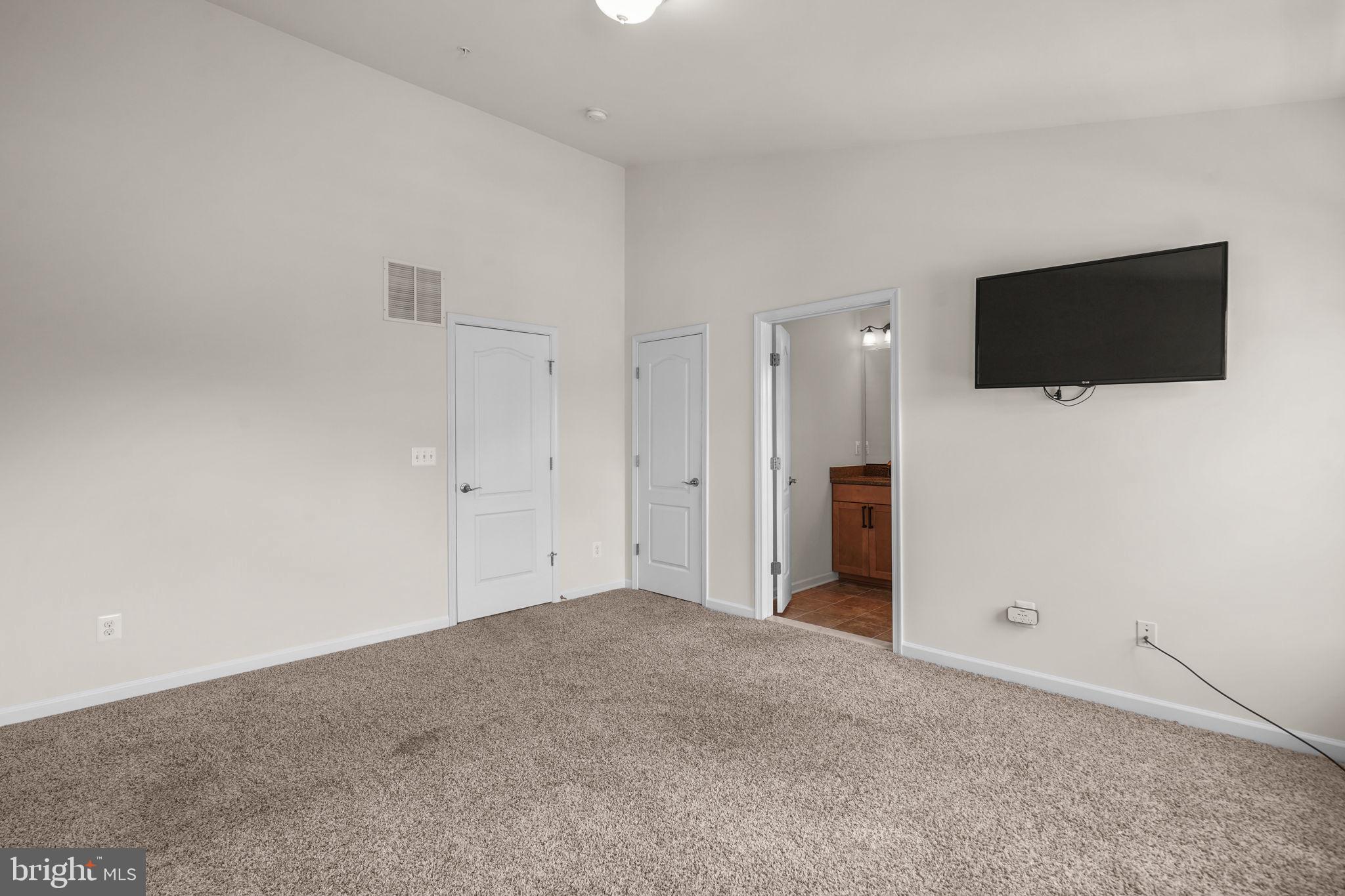 GREENWAY VILLAGE - Residential