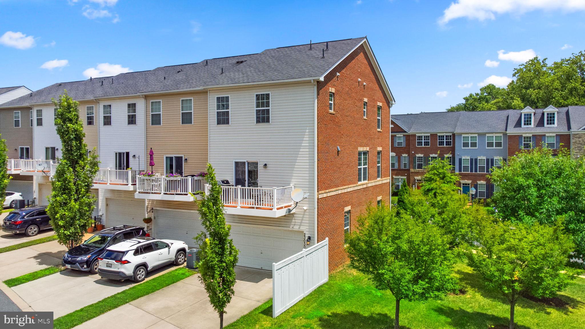 GREENWAY VILLAGE - Residential