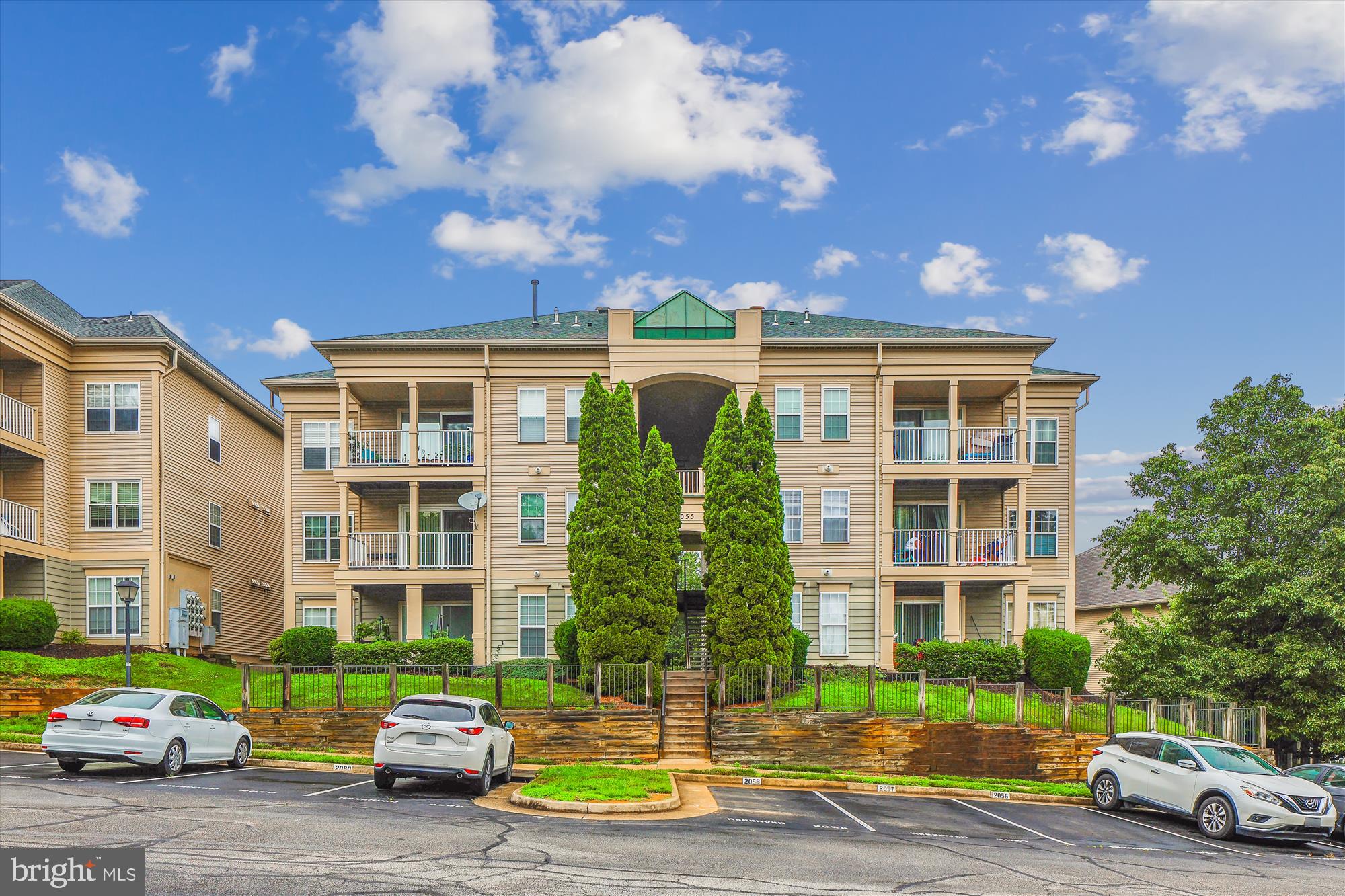 Beautifully updated 2-bedroom, 2-bath condo featuring luxury vinyl plank flooring throughout. The gourmet kitchen is equipped with stainless steel appliances and opens to a spacious family room with access to a private balcony. Ideally situated just minutes from I-95, Prince William Parkway, the VRE, Wegmans, Potomac Mills, and a variety of shops, dining, and entertainment options.