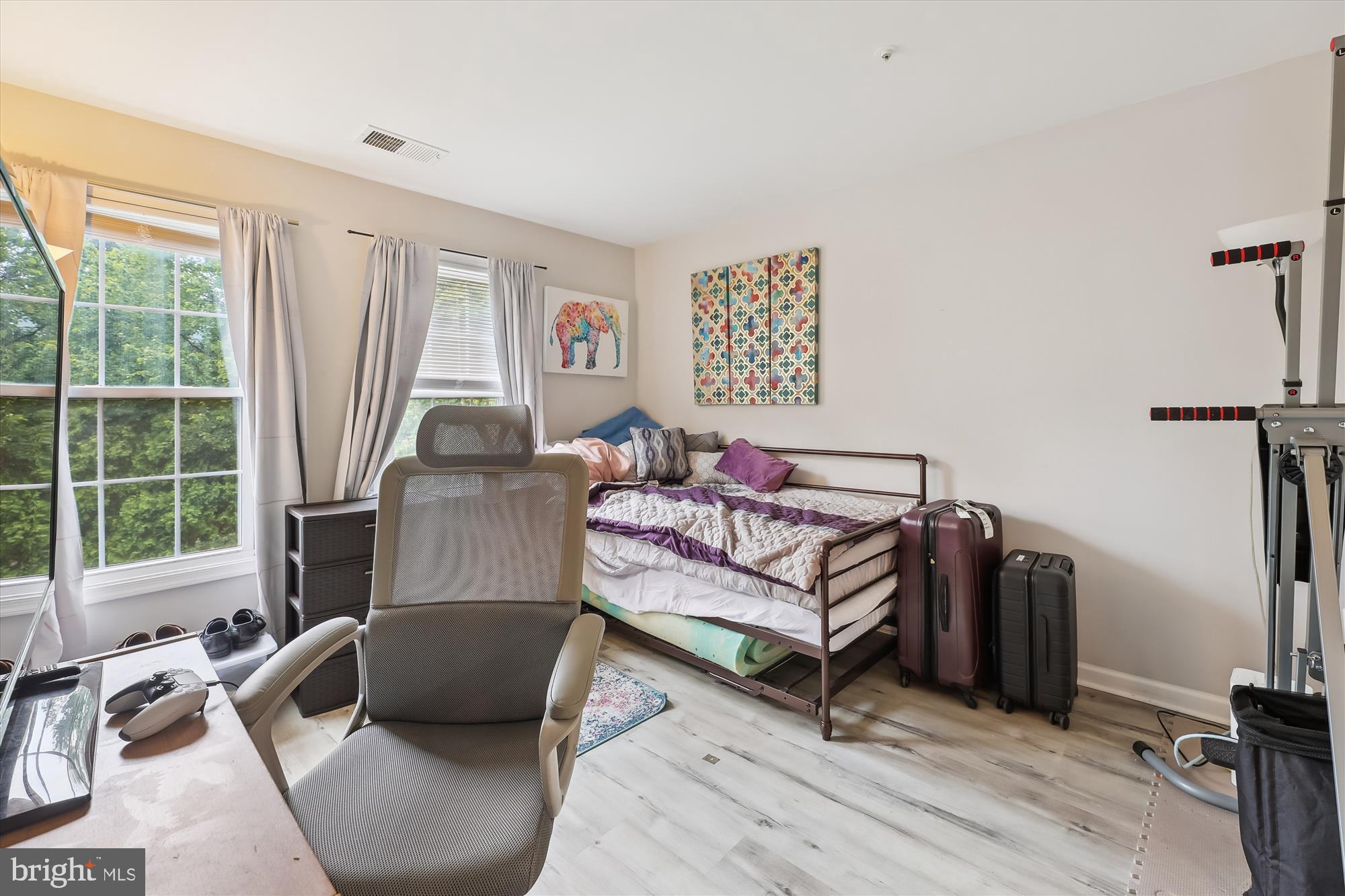 SUMMERHOUSE II CONDO - Residential Lease