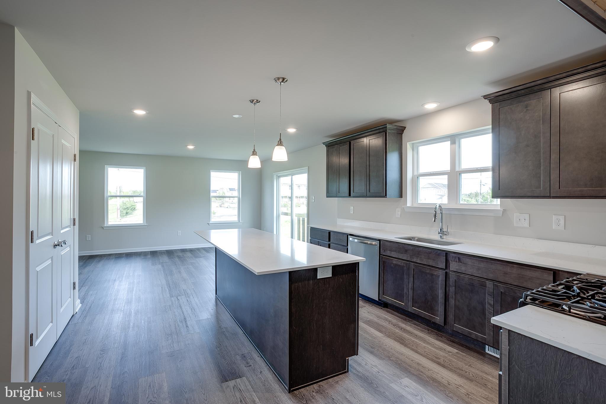 2 FIELDSTONE