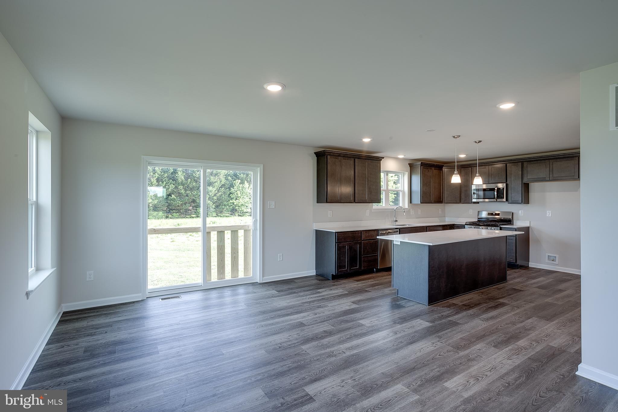 2 FIELDSTONE