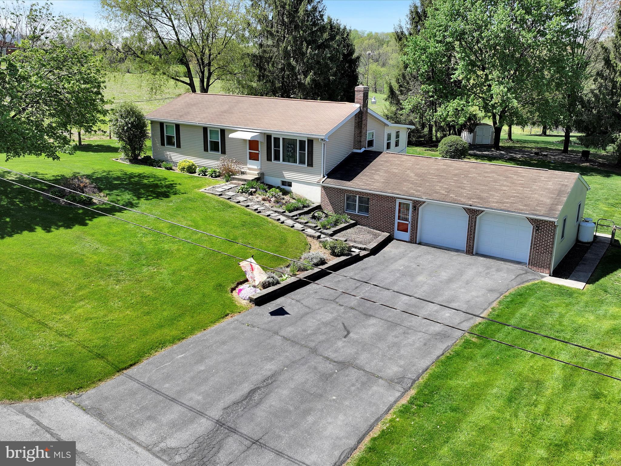 917 HOUTZTOWN ROAD