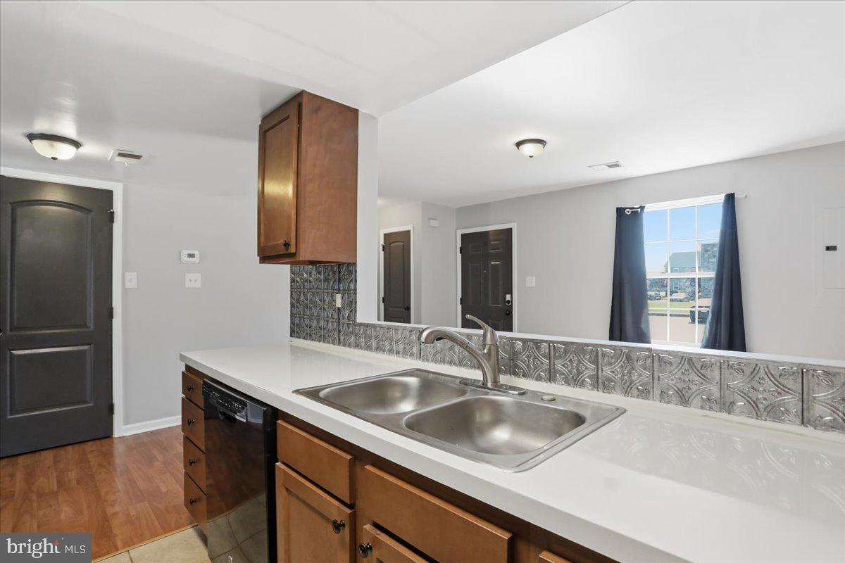 TABLER STATION MANOR - Residential