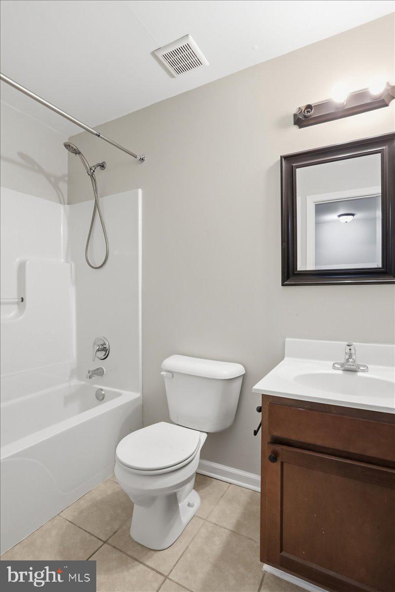TABLER STATION MANOR - Residential