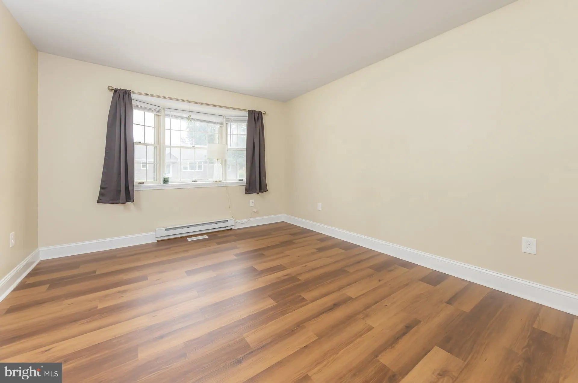 West Deptford, New Jersey 08096, United States, 4 Bedrooms Bedrooms, ,3 BathroomsBathrooms,Residential,Coming Soon,194143