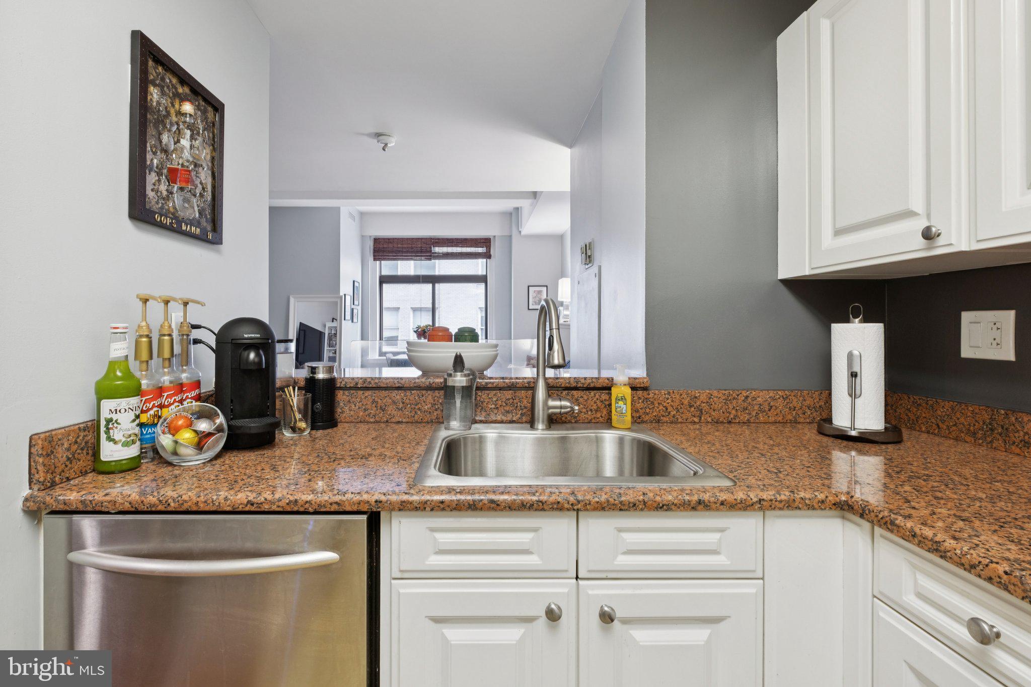 AVENUE OF THE ARTS - Residential