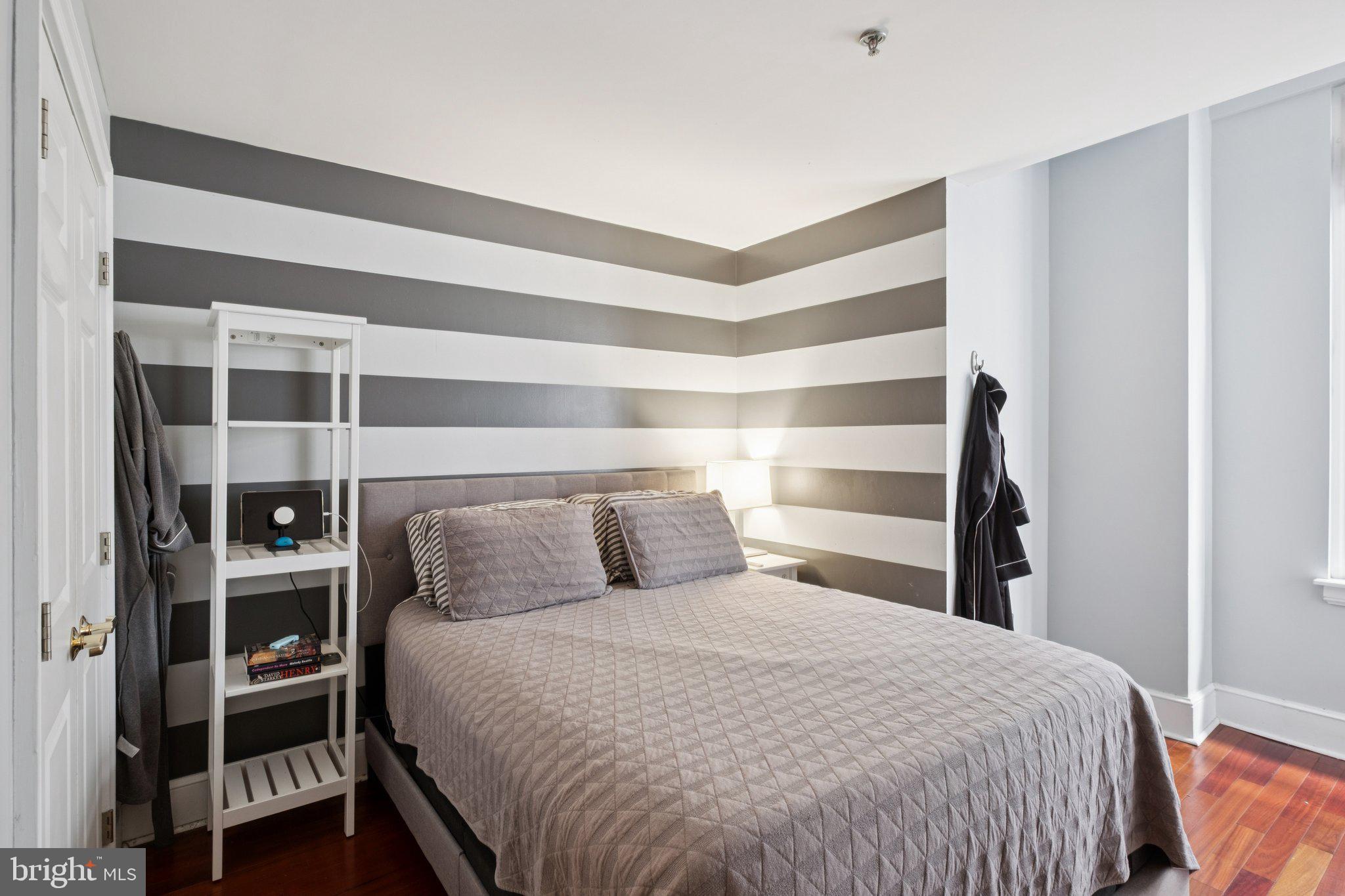 AVENUE OF THE ARTS - Residential