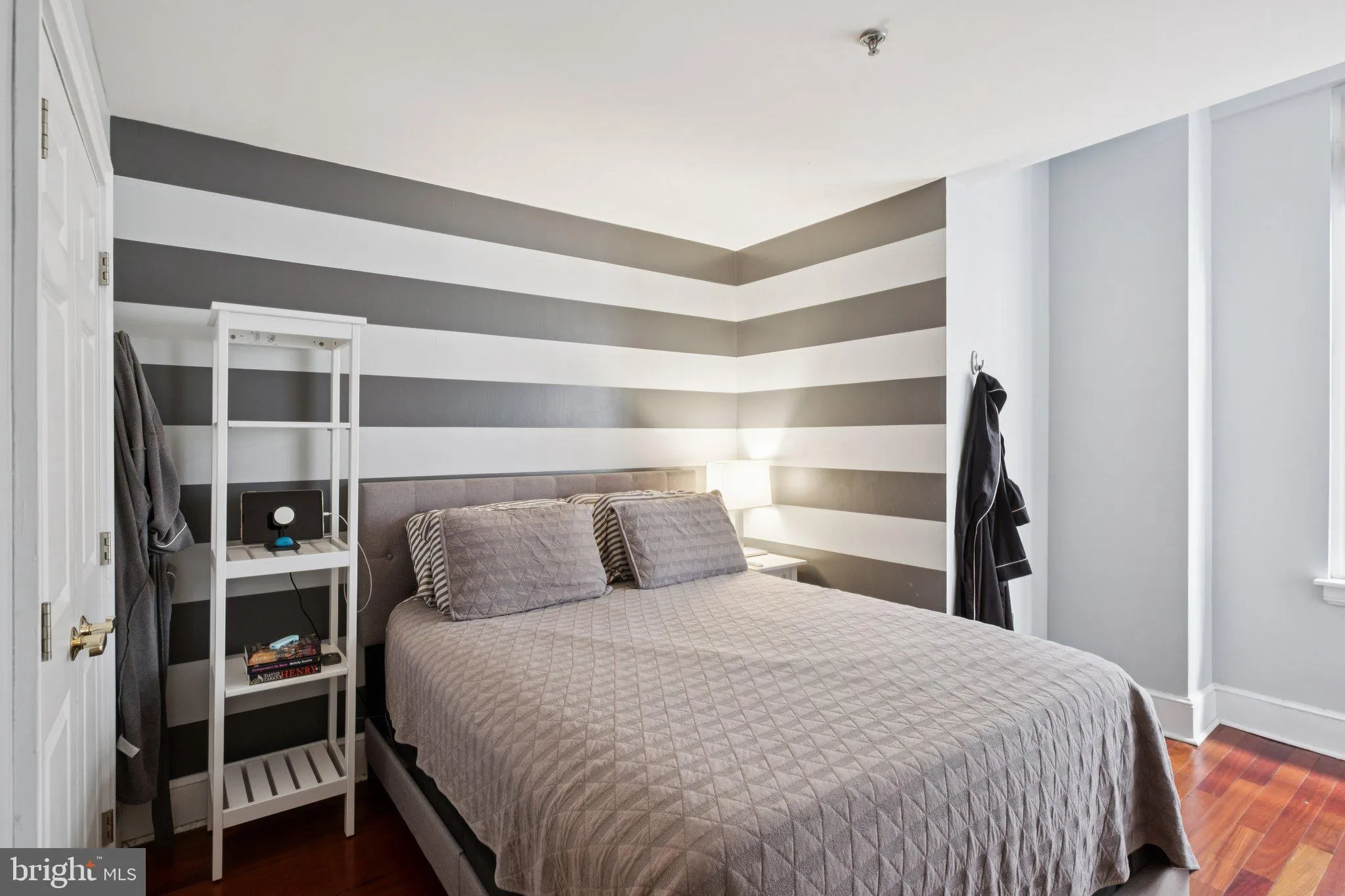 Philadelphia, Pennsylvania 19102, United States, 1 Bedroom Bedrooms, ,1 BathroomBathrooms,Residential,Active,229707