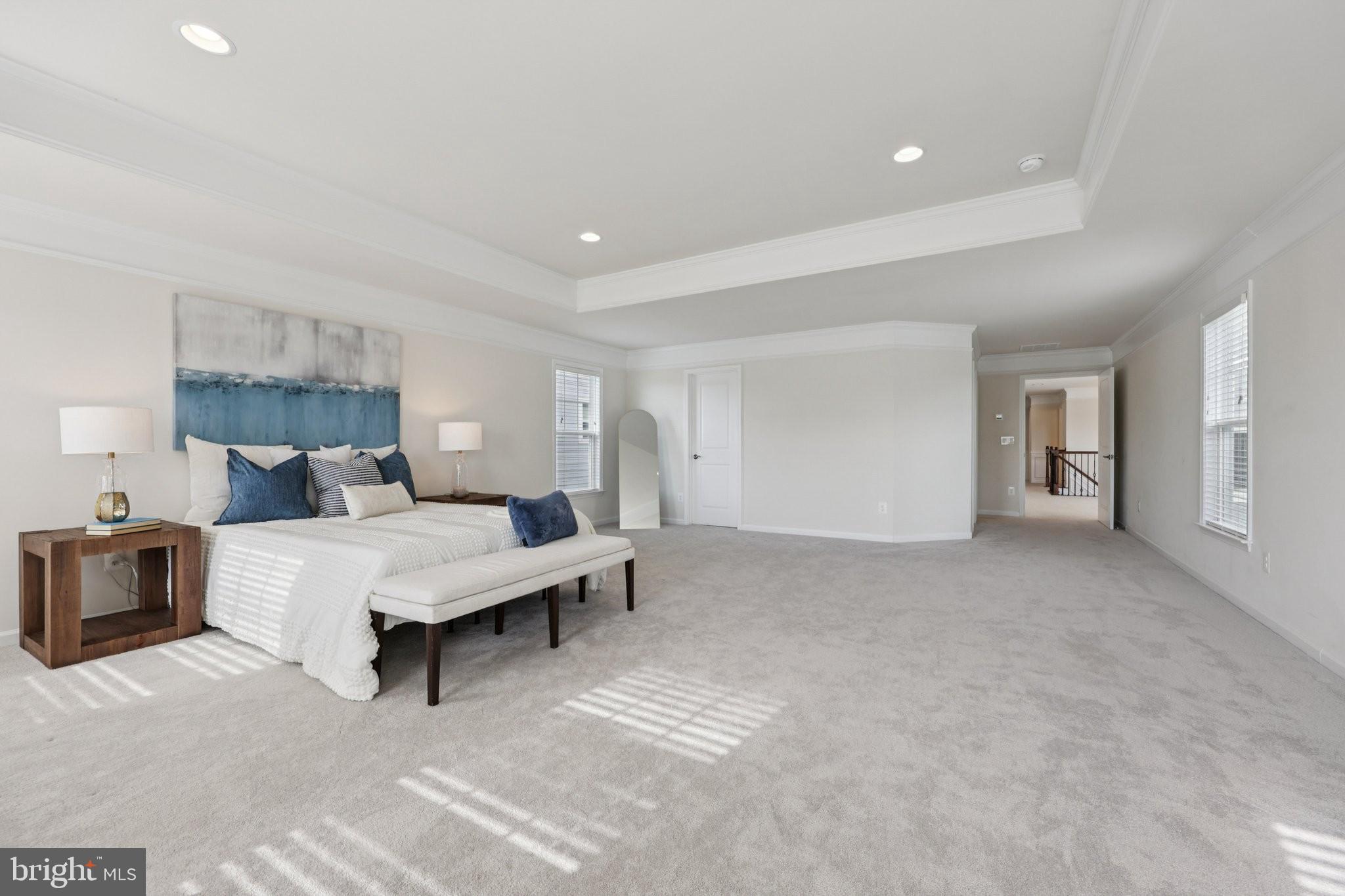 MEADOWBROOK - Residential