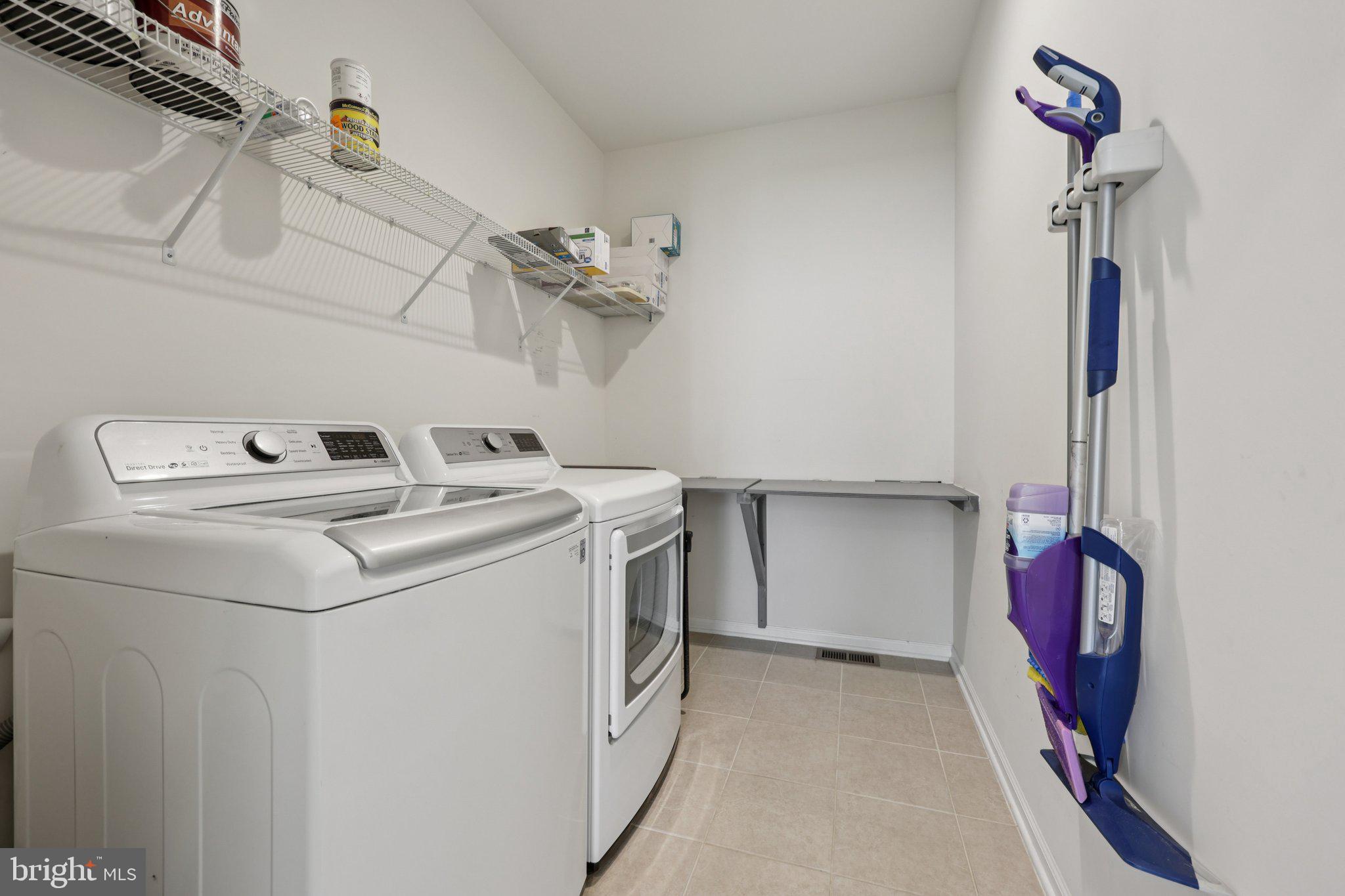 MEADOWBROOK - Residential