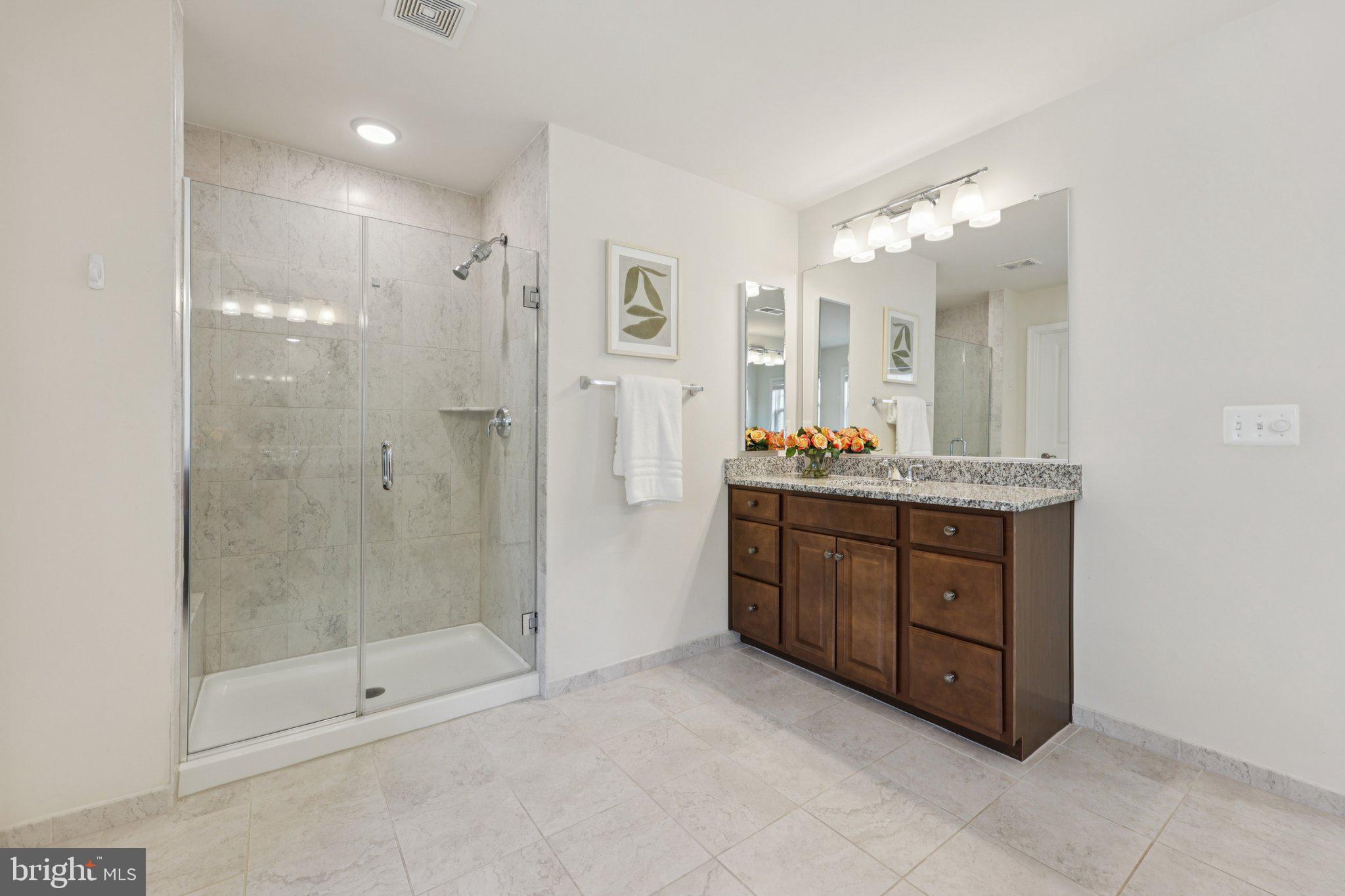 MEADOWBROOK - Residential