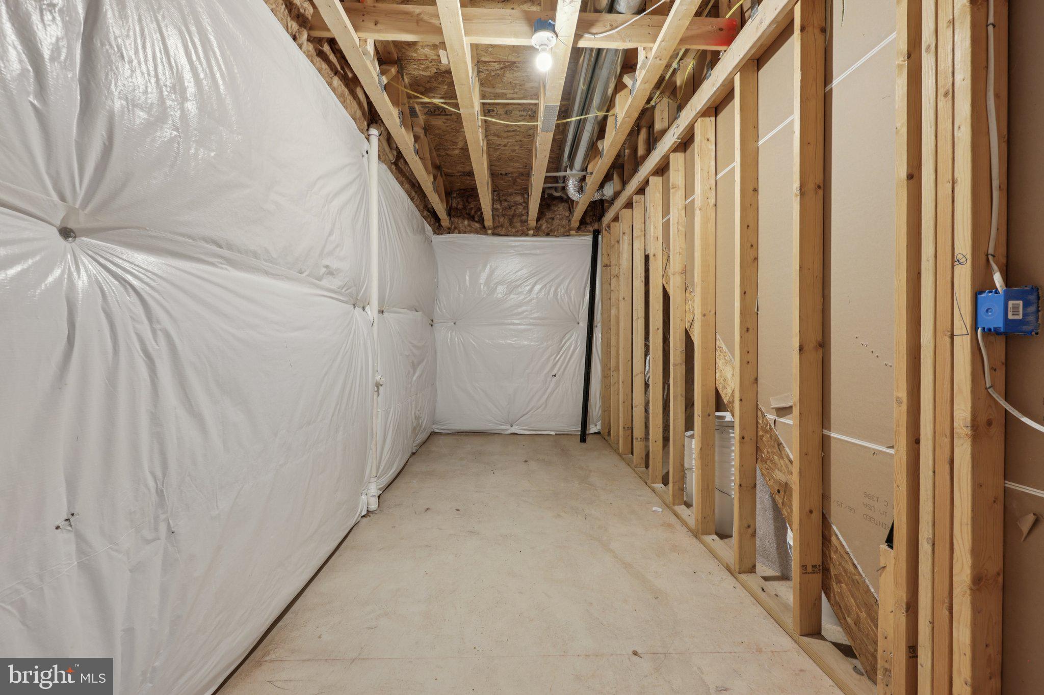 MEADOWBROOK - Residential