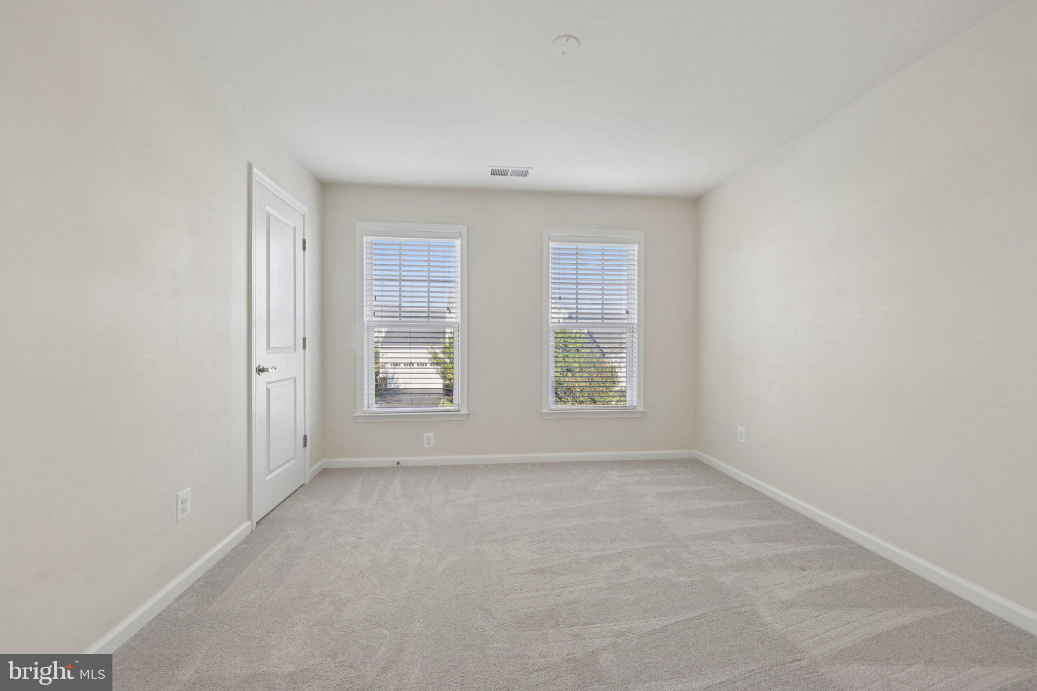 MEADOWBROOK - Residential