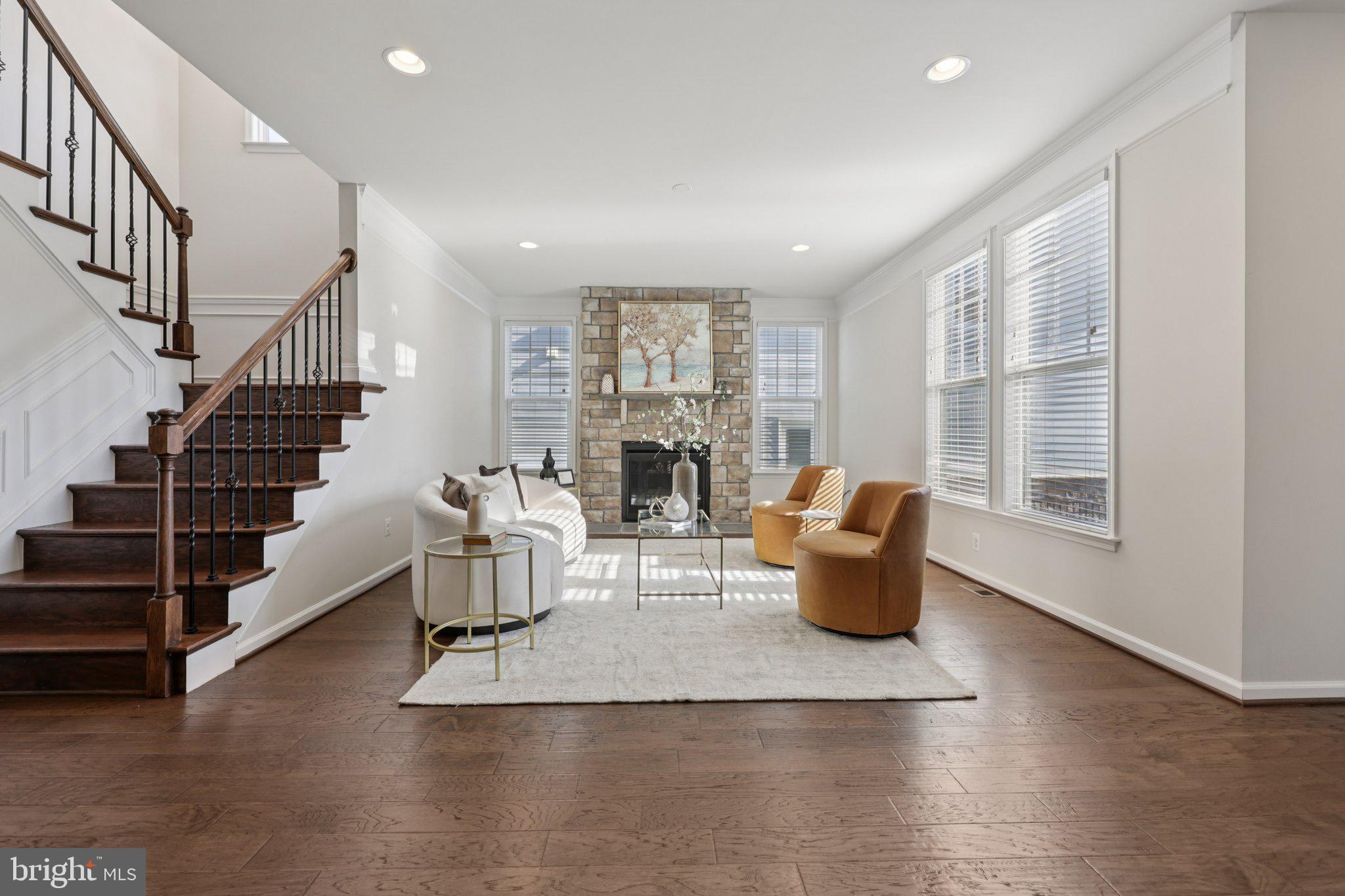 MEADOWBROOK - Residential