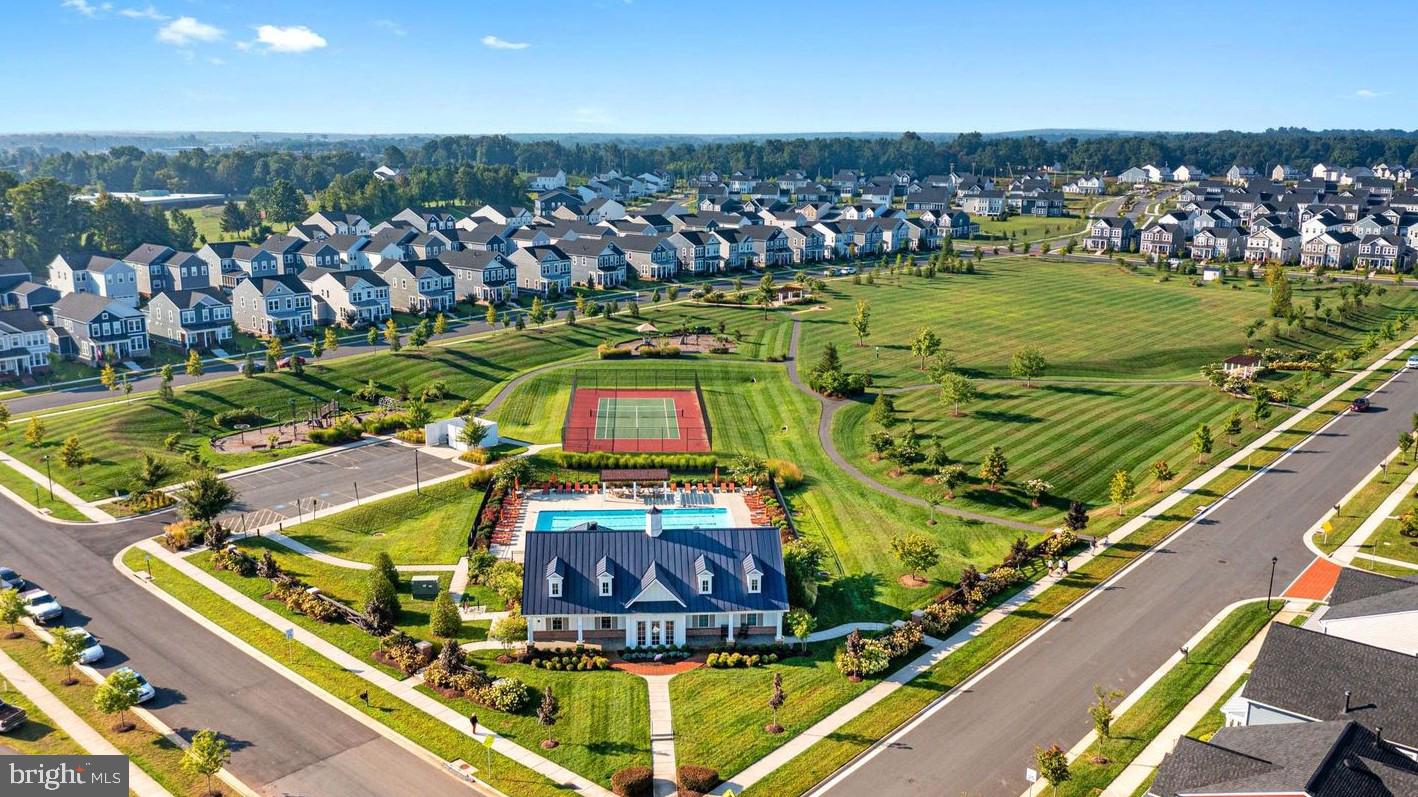 MEADOWBROOK - Residential