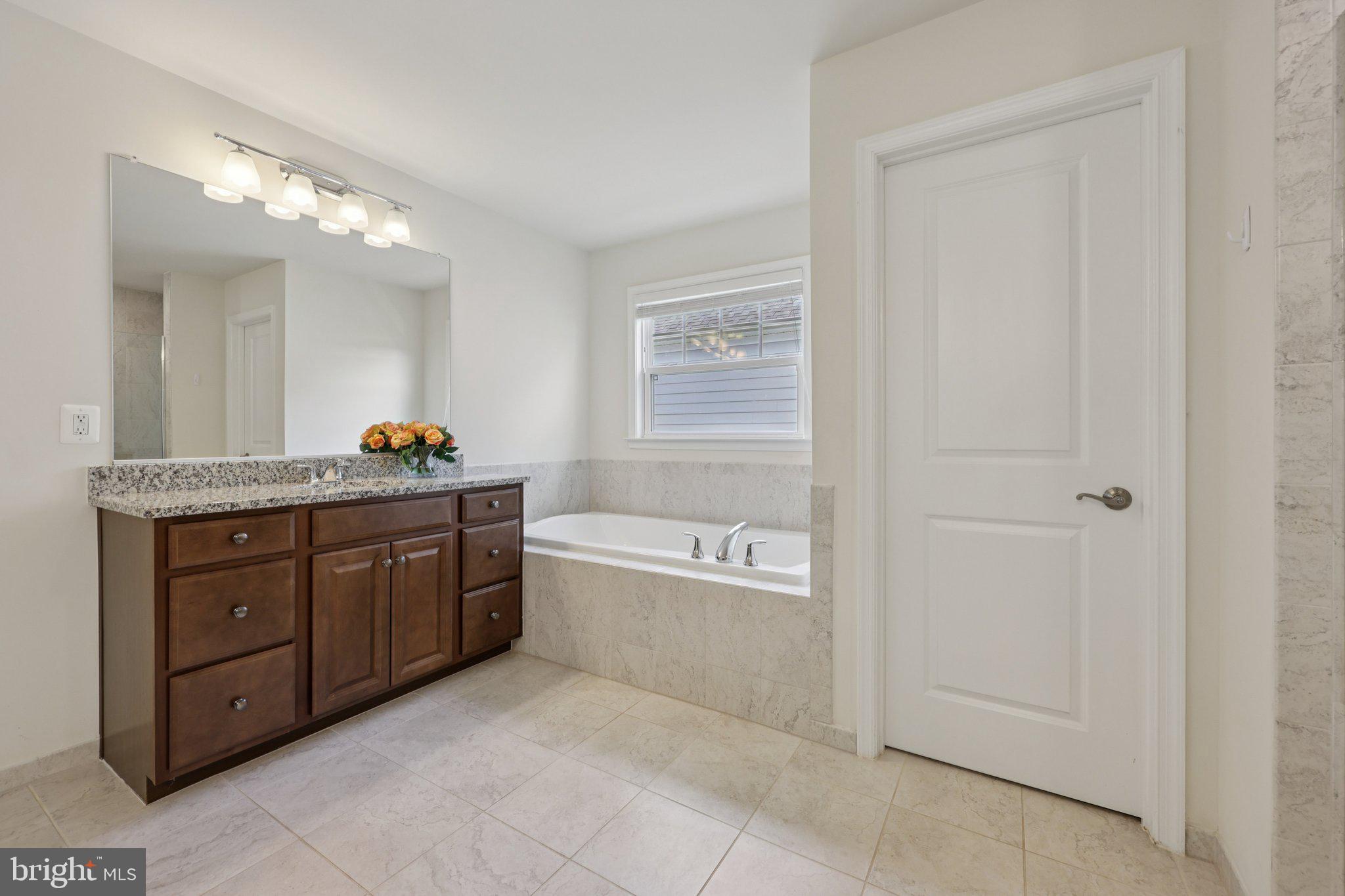 MEADOWBROOK - Residential