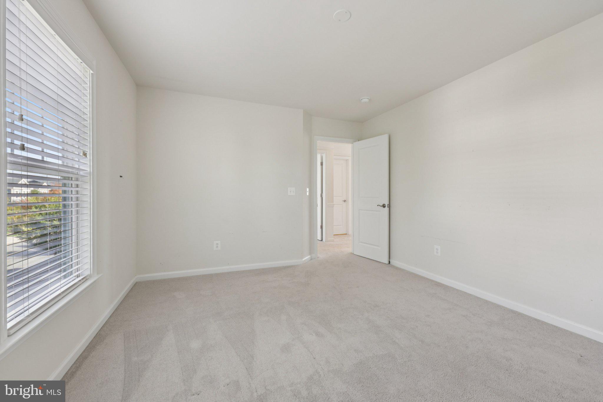 MEADOWBROOK - Residential