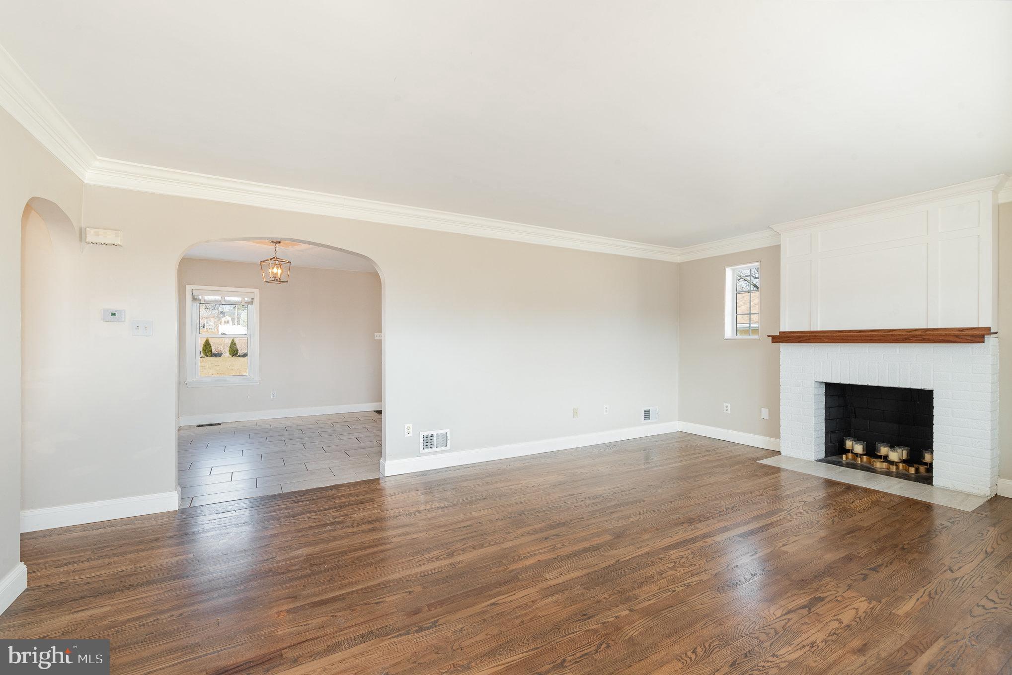 OAK HILLS - Residential Lease