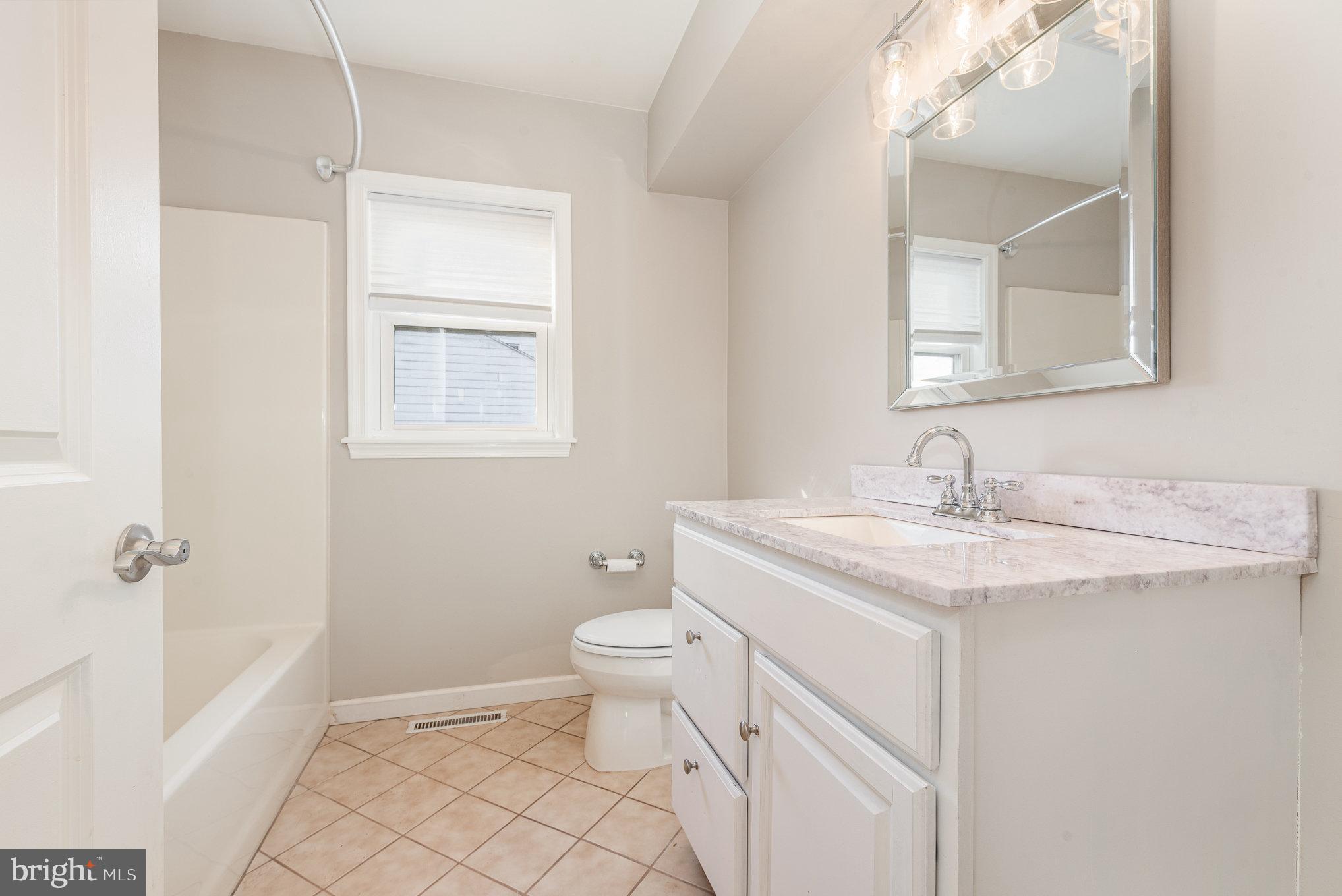 OAK HILLS - Residential Lease