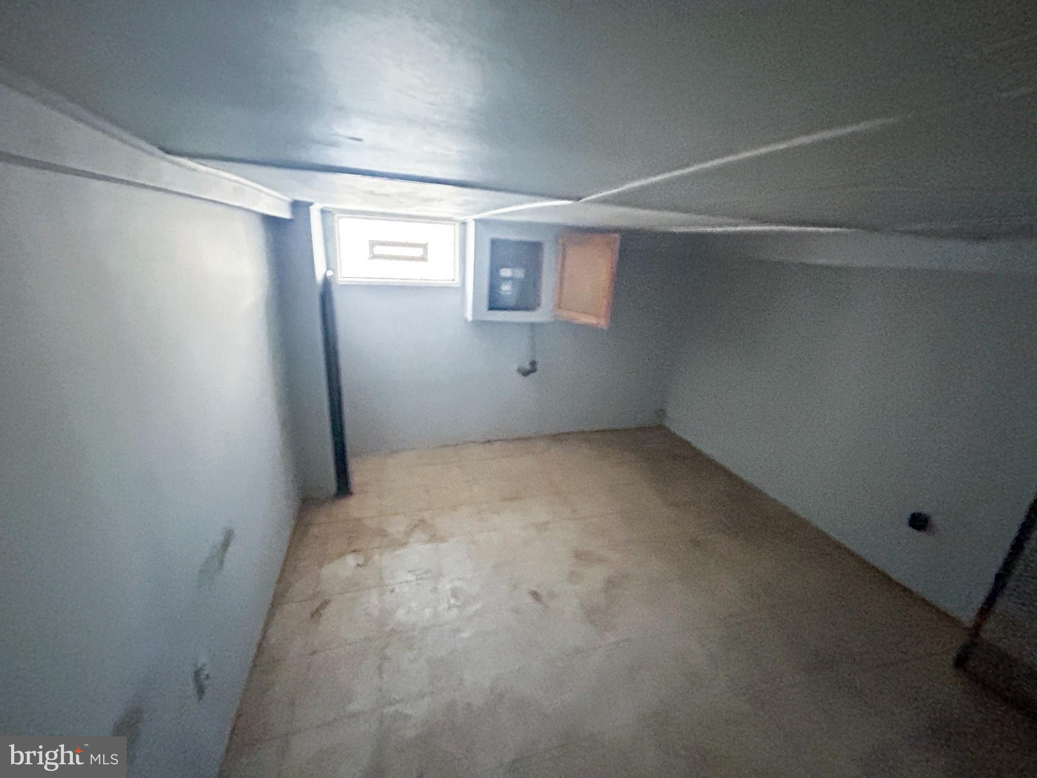 SANDTOWN-WINCHESTER - Residential
