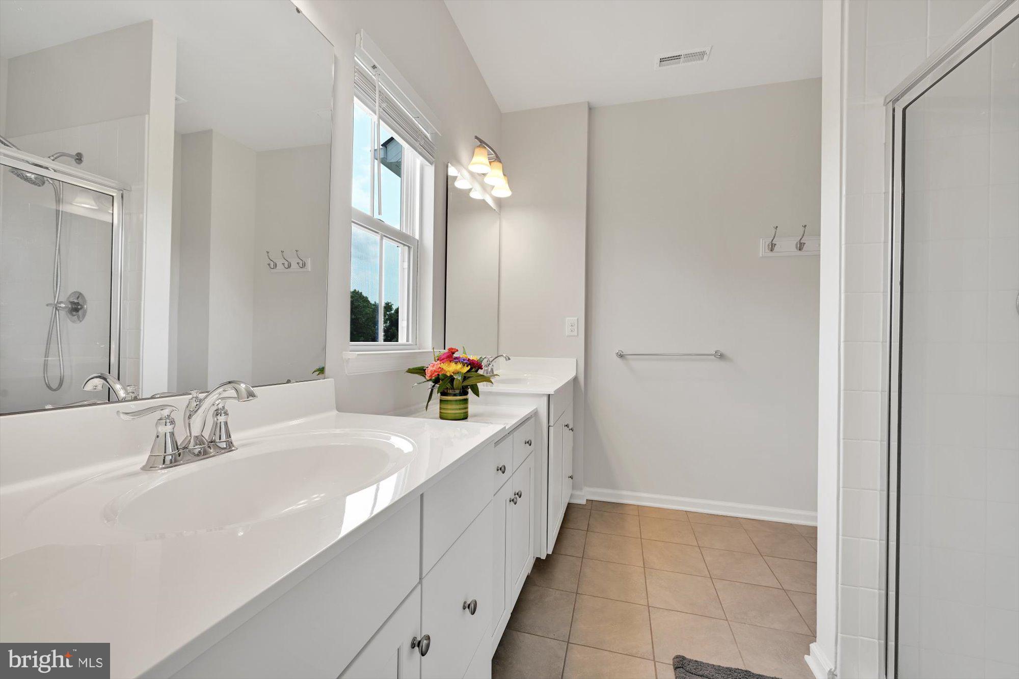 MONTGOMERY VIEW - Residential