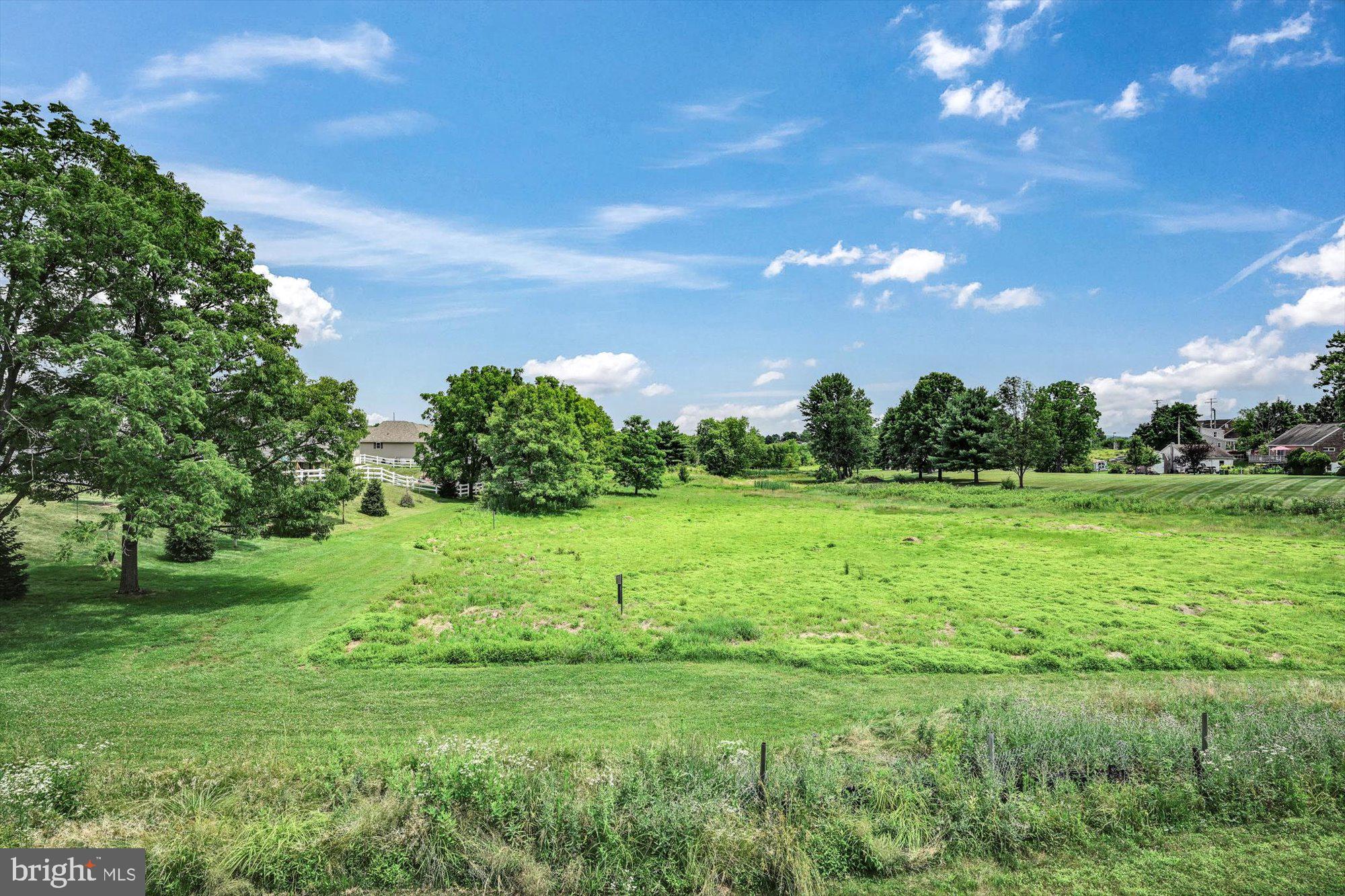 MONTGOMERY VIEW - Residential