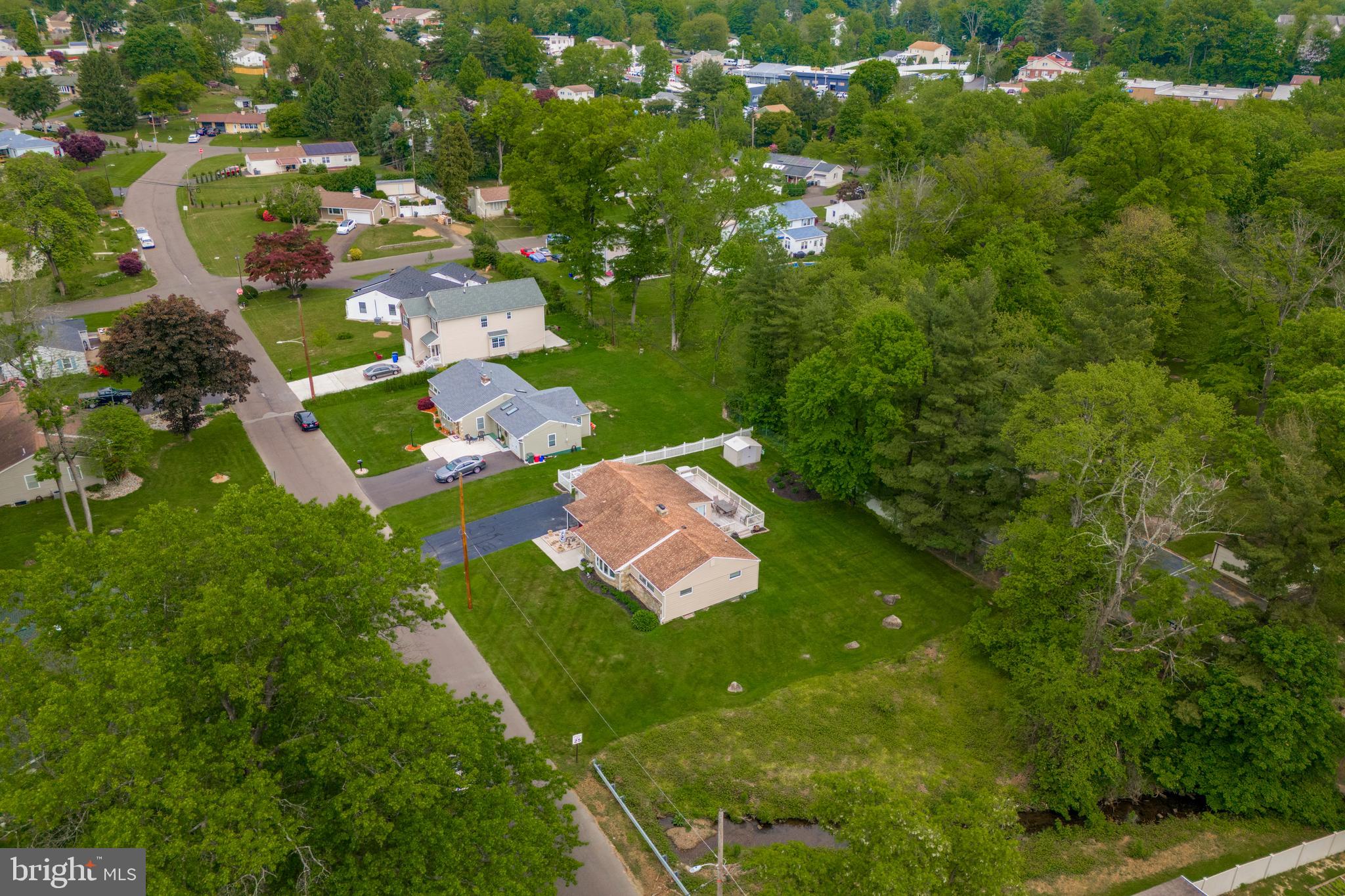 FEASTERVILLE - Residential