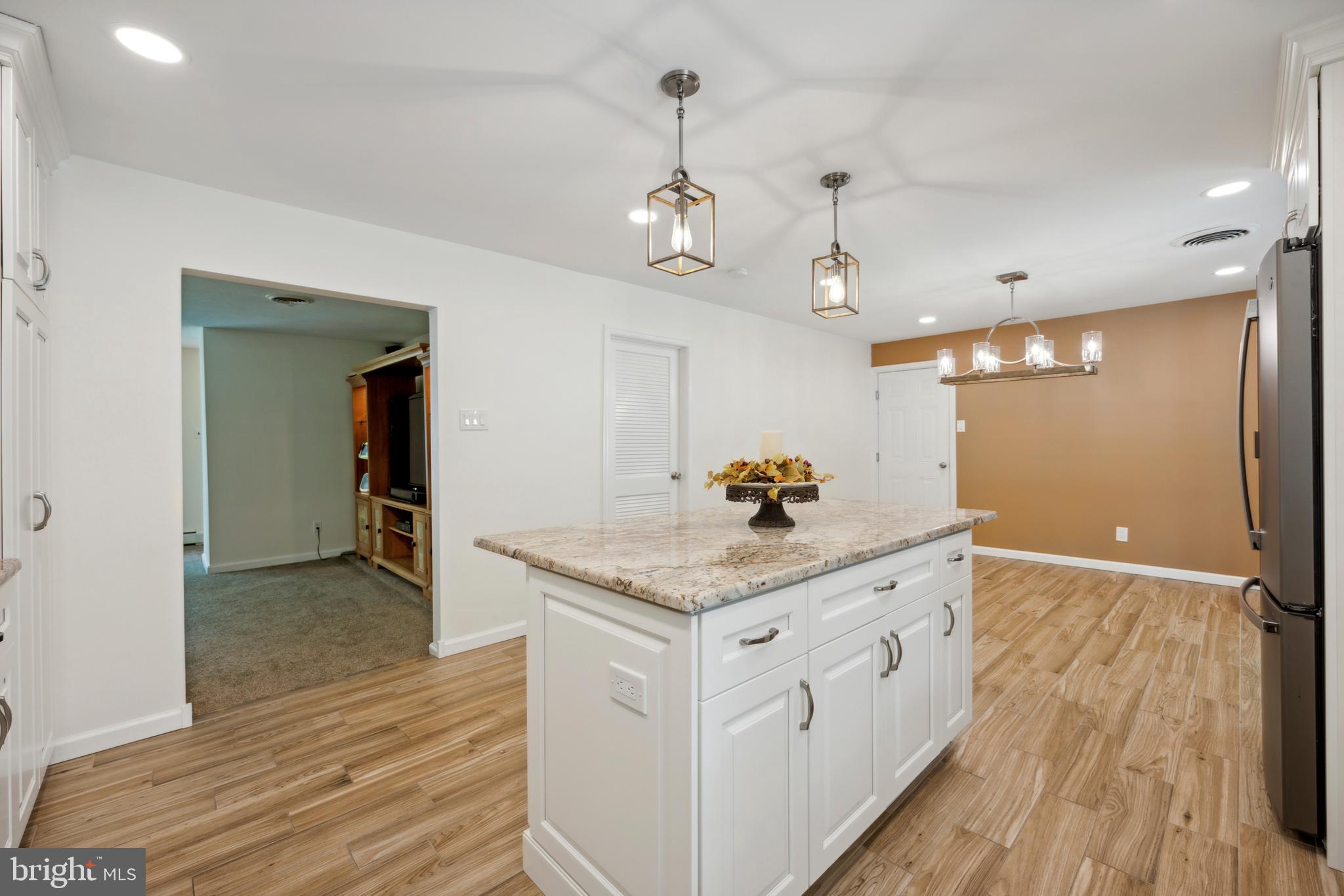 FEASTERVILLE - Residential