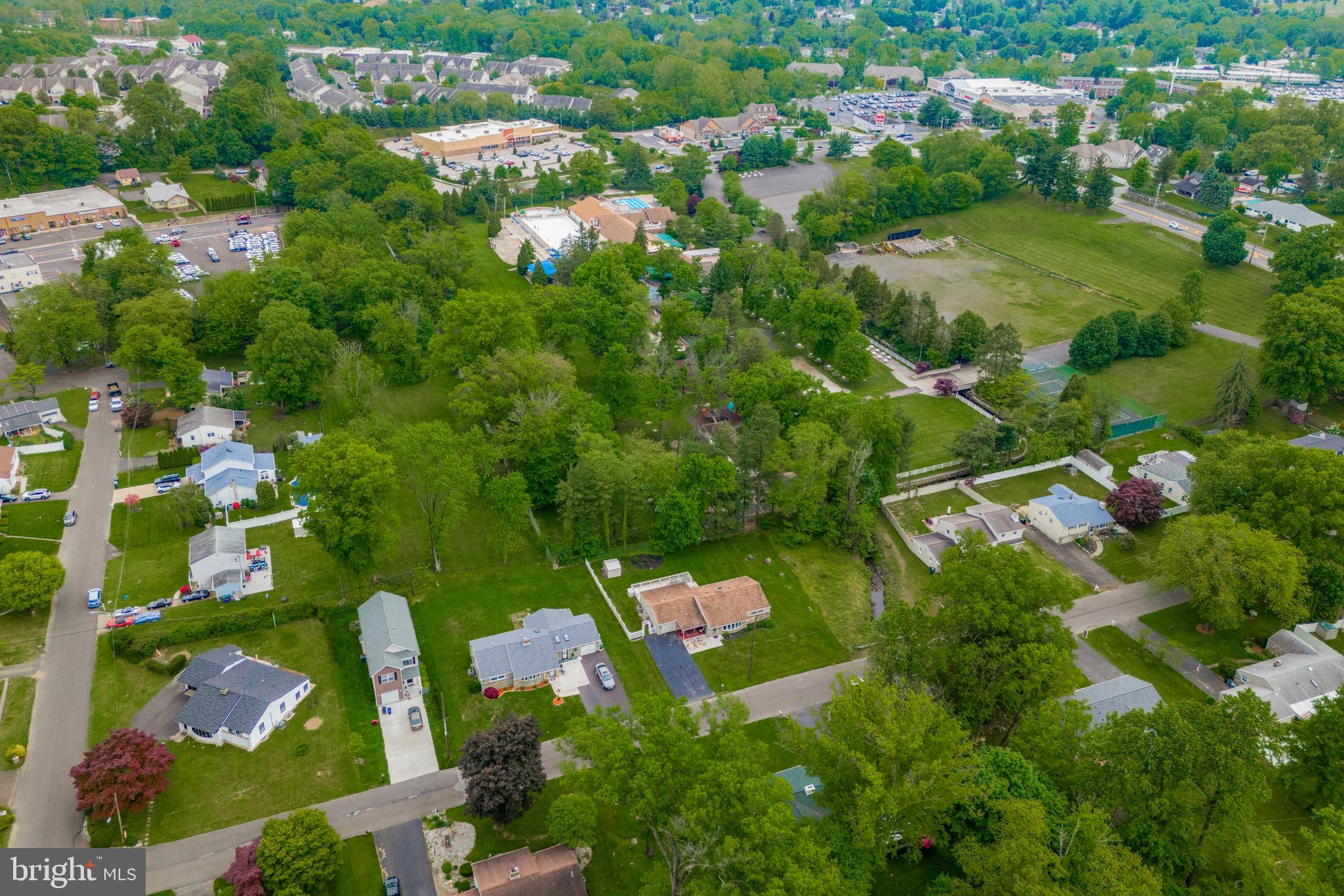 FEASTERVILLE - Residential