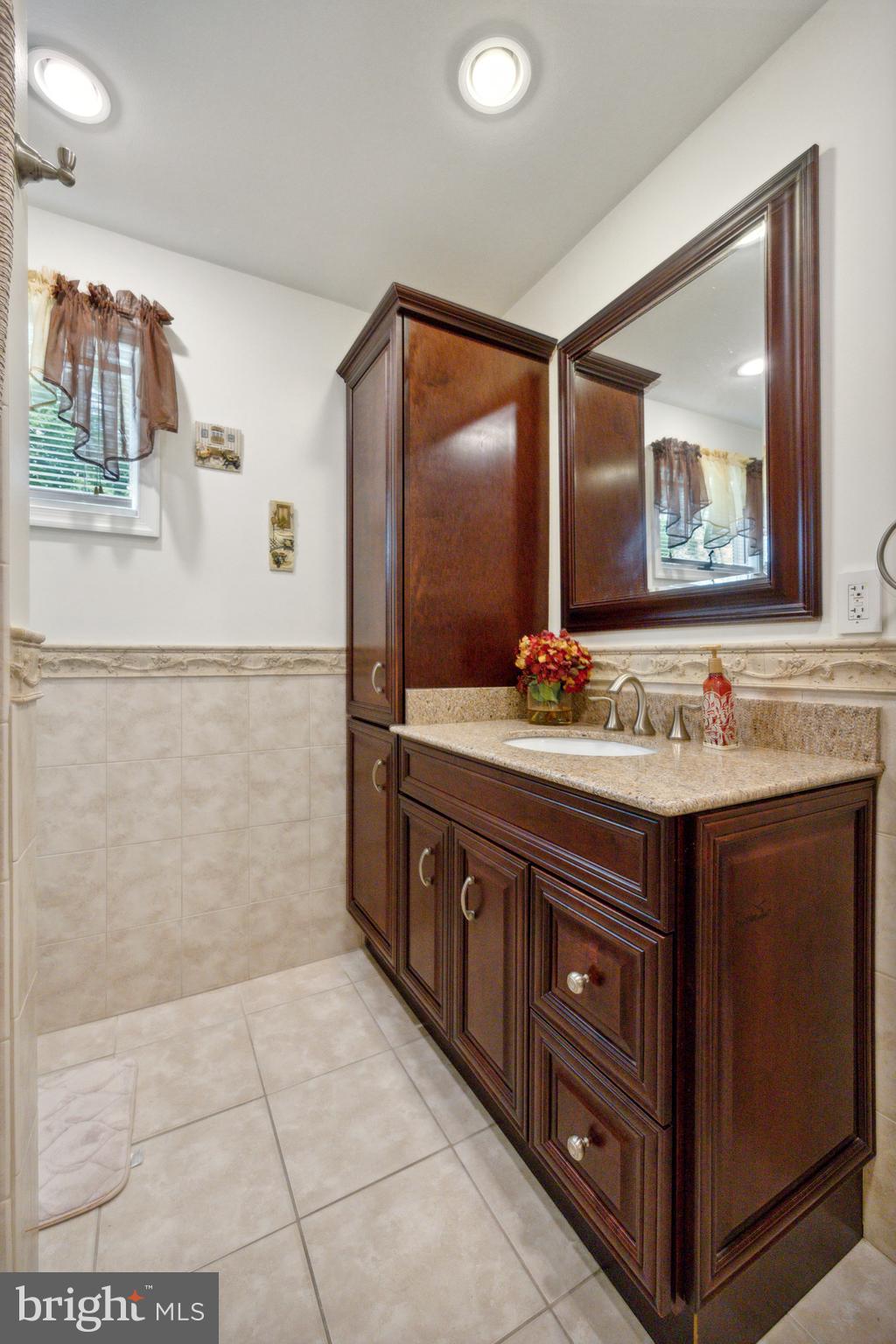 FEASTERVILLE - Residential