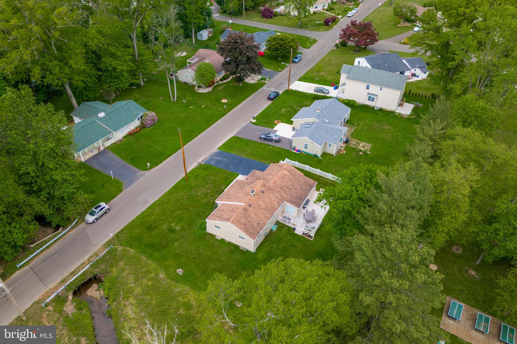 FEASTERVILLE - Residential