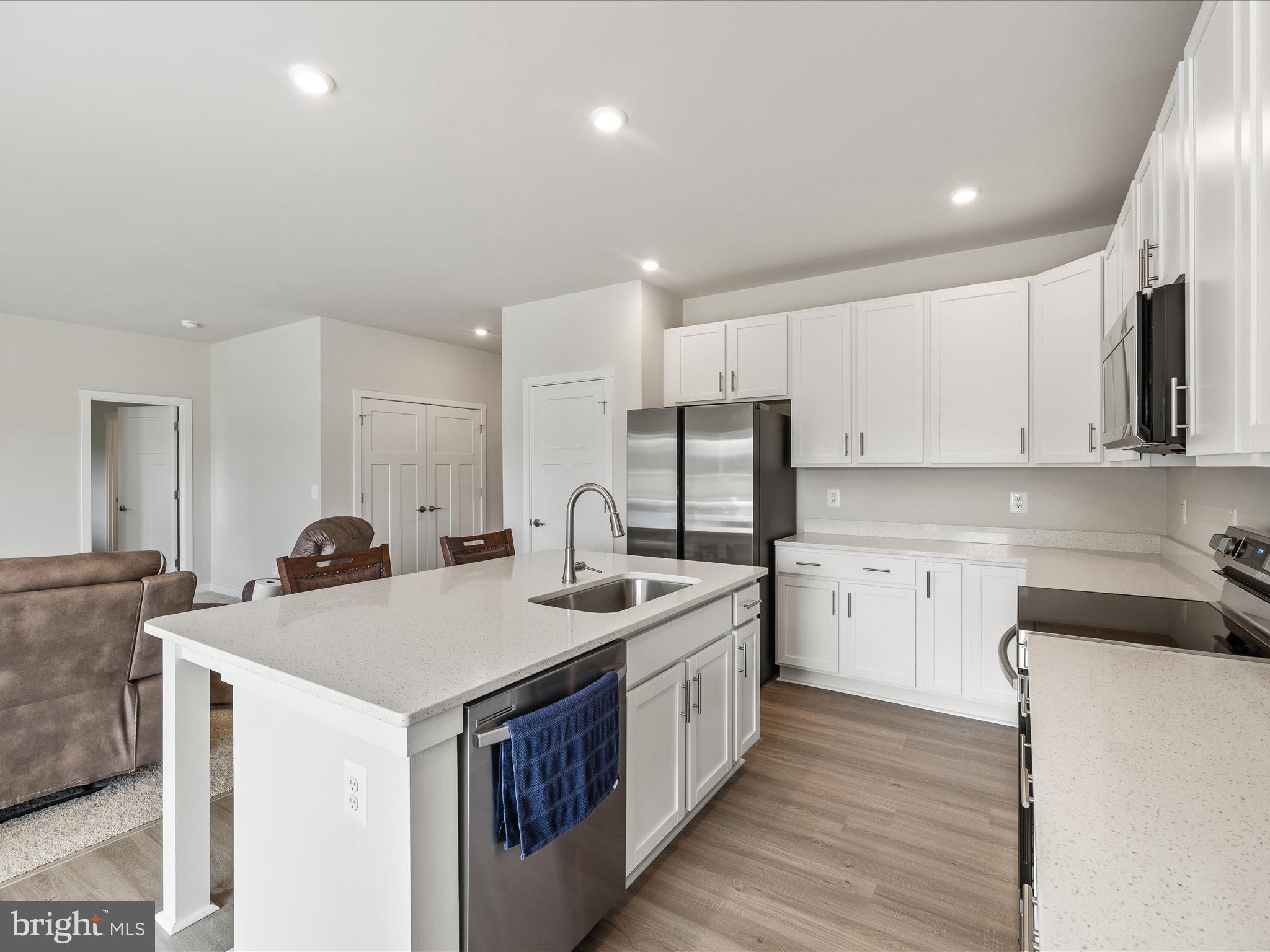 SOUTH BROOK - Residential