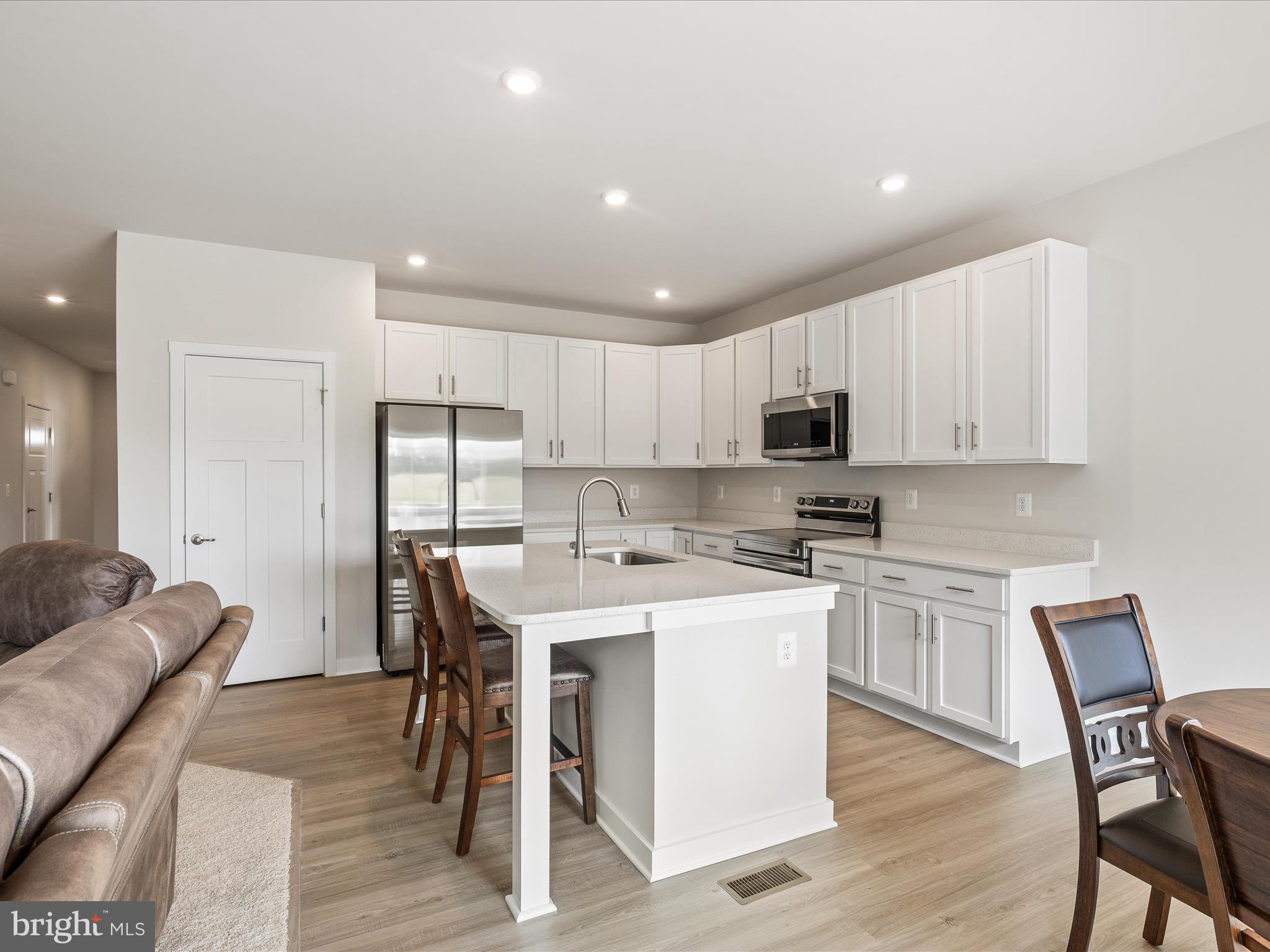 SOUTH BROOK - Residential