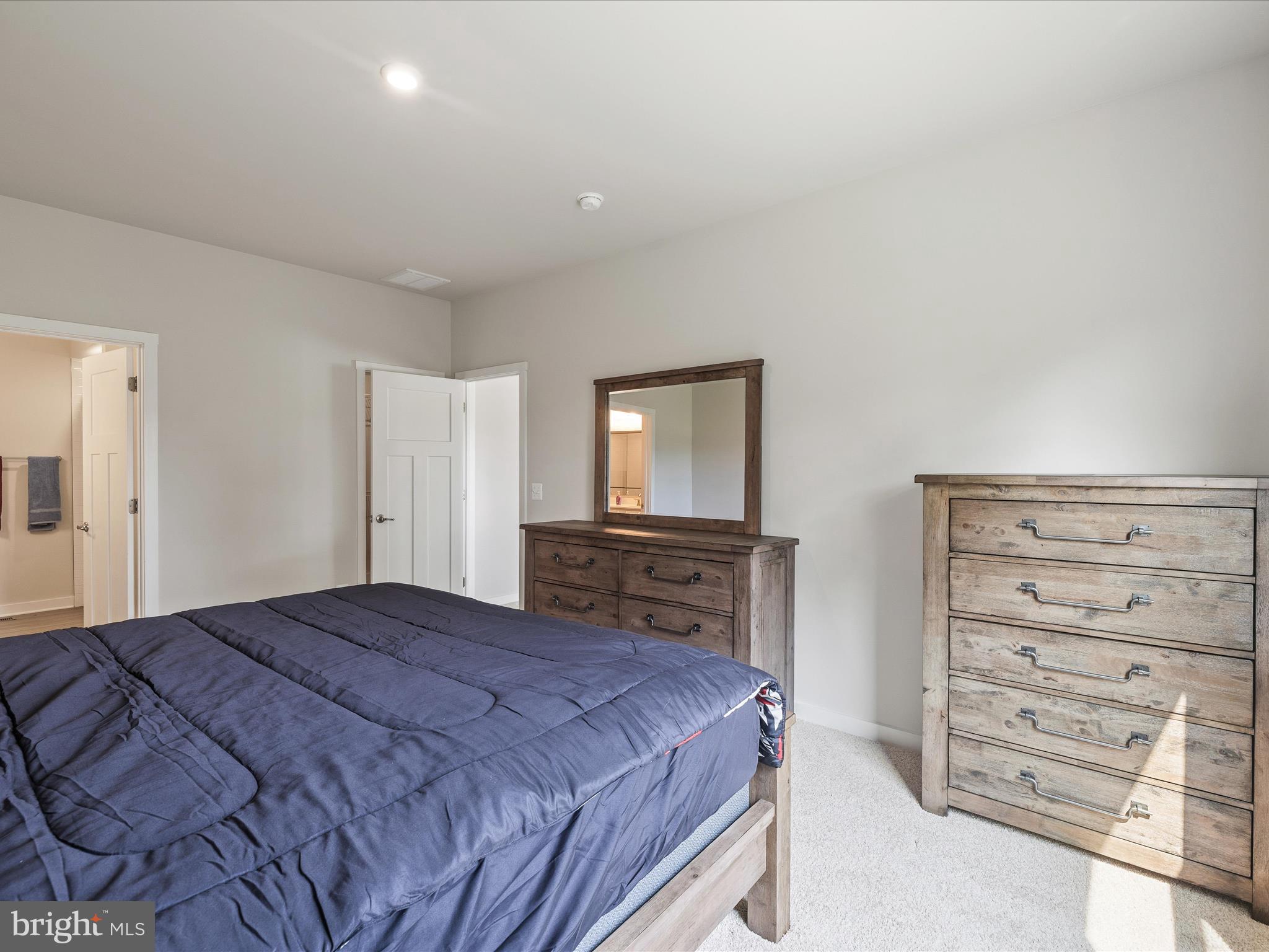 SOUTH BROOK - Residential