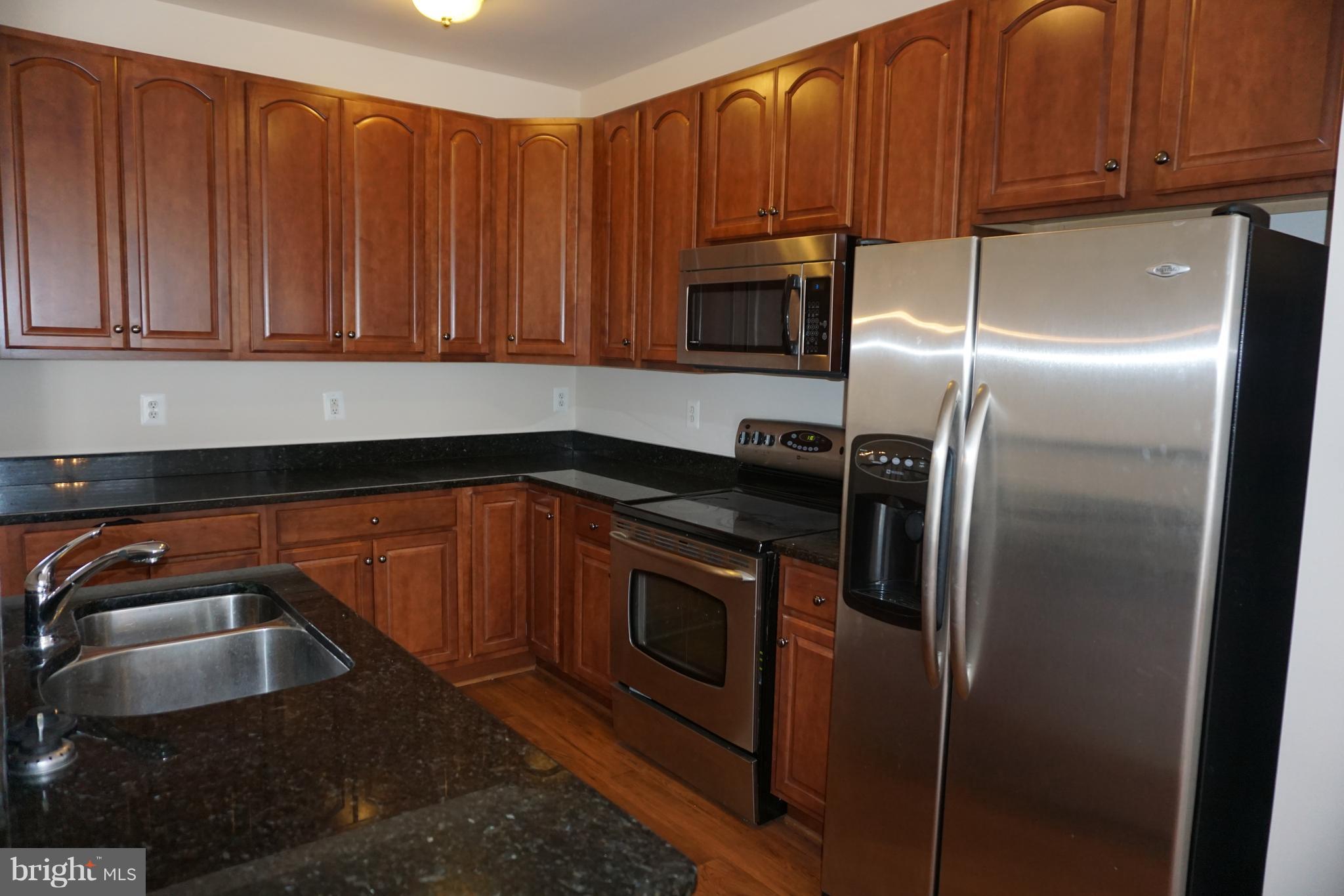 POWELLS RUN VILLAGE COND - Residential