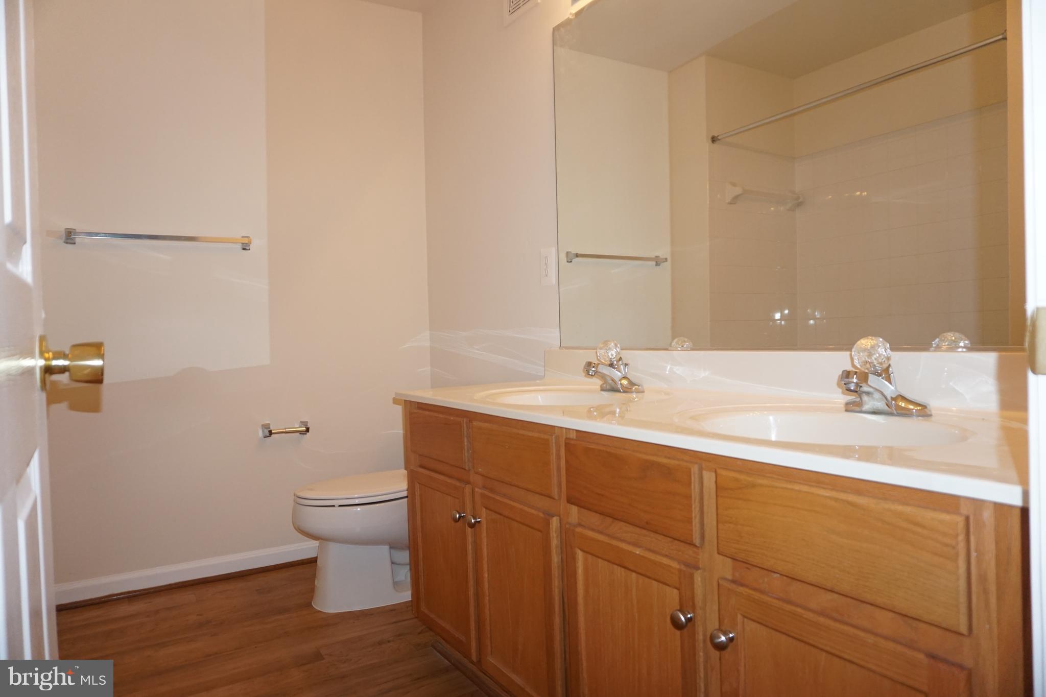 POWELLS RUN VILLAGE COND - Residential